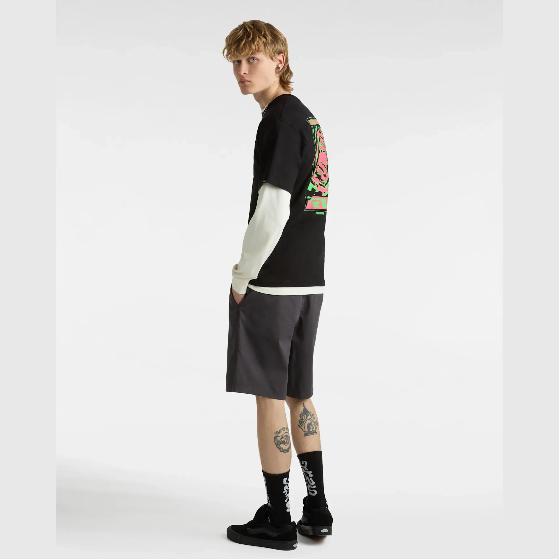 VANS WORMHOLE WARPED SS TEE Black kép 5