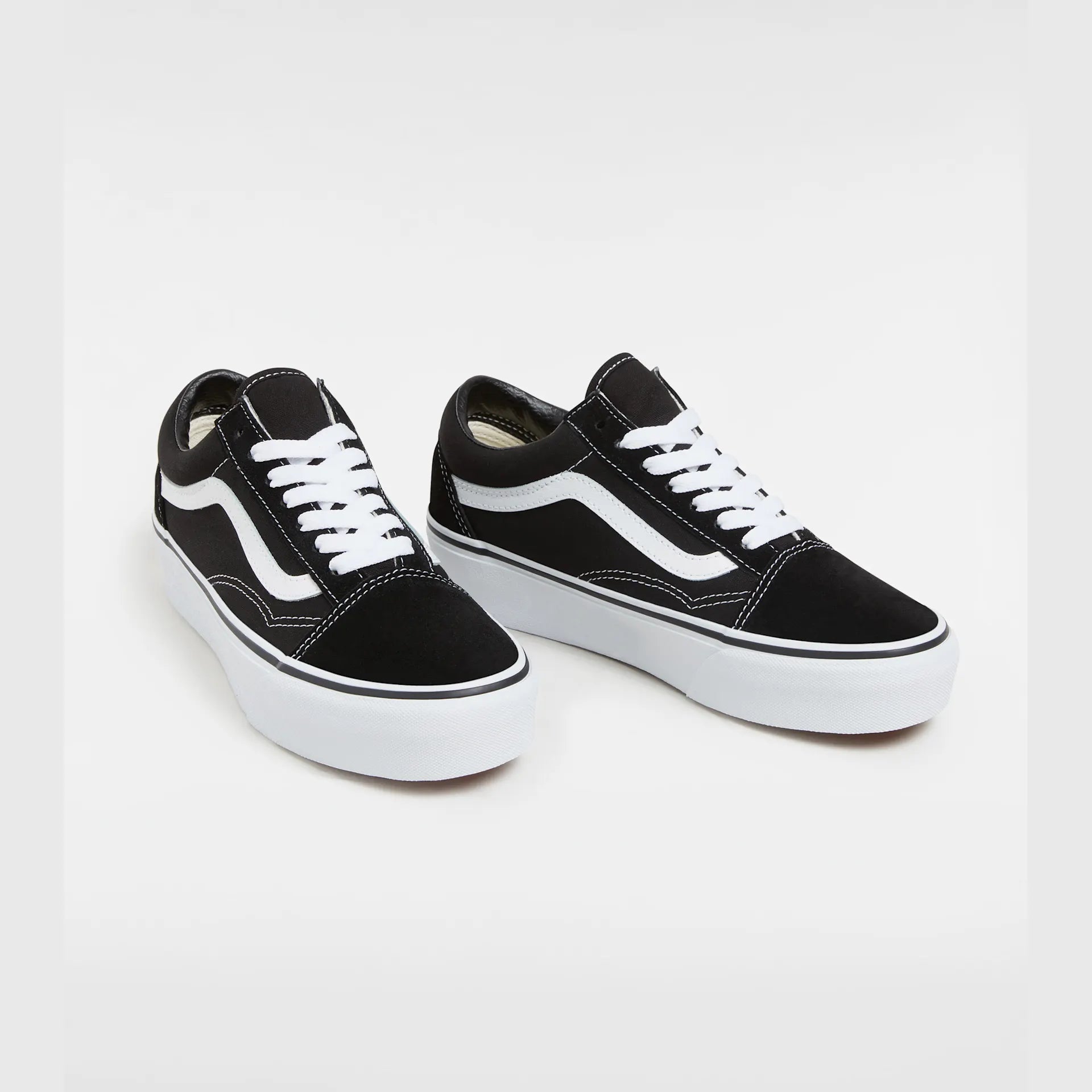 VANS UA Old Skool Platform Black/White kép 2