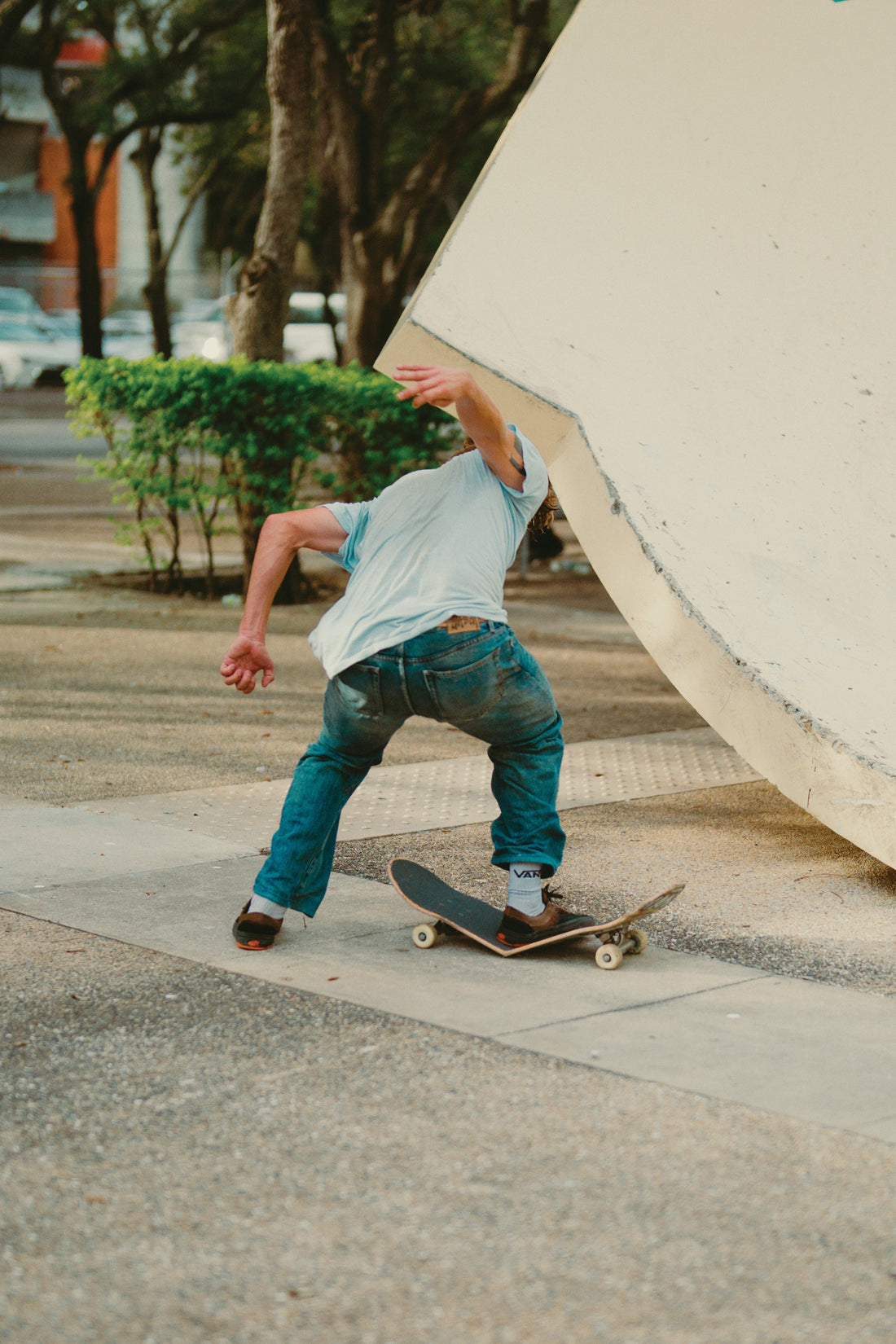 Milyen cipő jó gördeszkázáshoz? Így válaszd ki a megfelelő skate cipőt