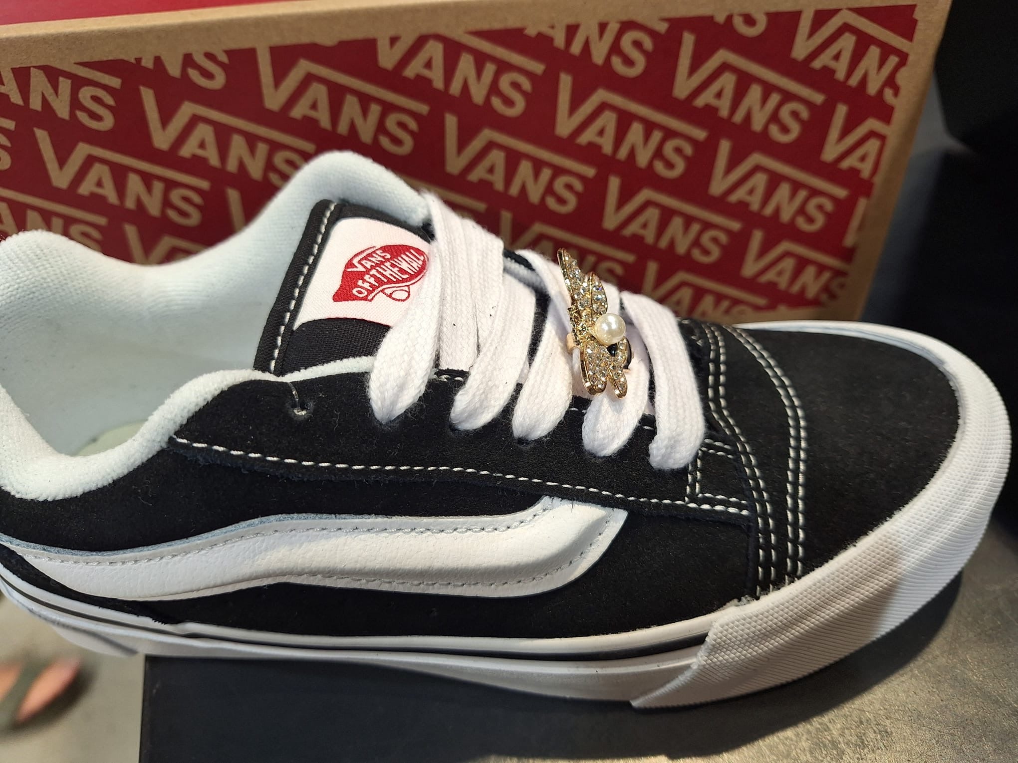 VANS Knu Skool Sparkly Bee Charm Cipő VN9QC6BT1SPBC - 2