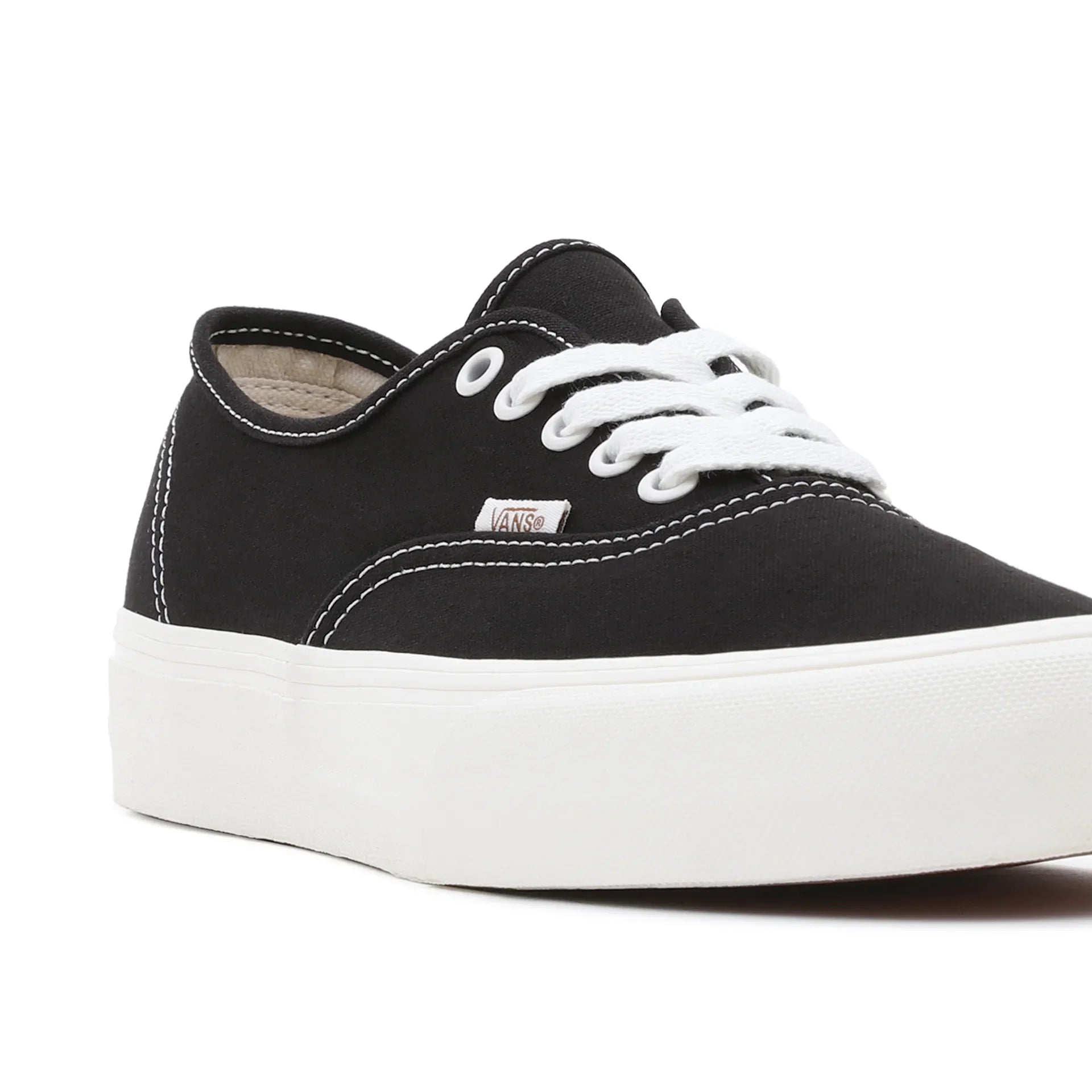 VANS UA Authentic VR3 BLACK/MARSHMALLOW kép 8
