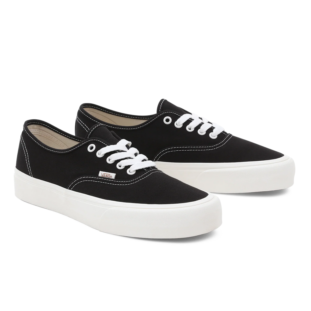 VANS UA Authentic VR3 BLACK/MARSHMALLOW kép 1