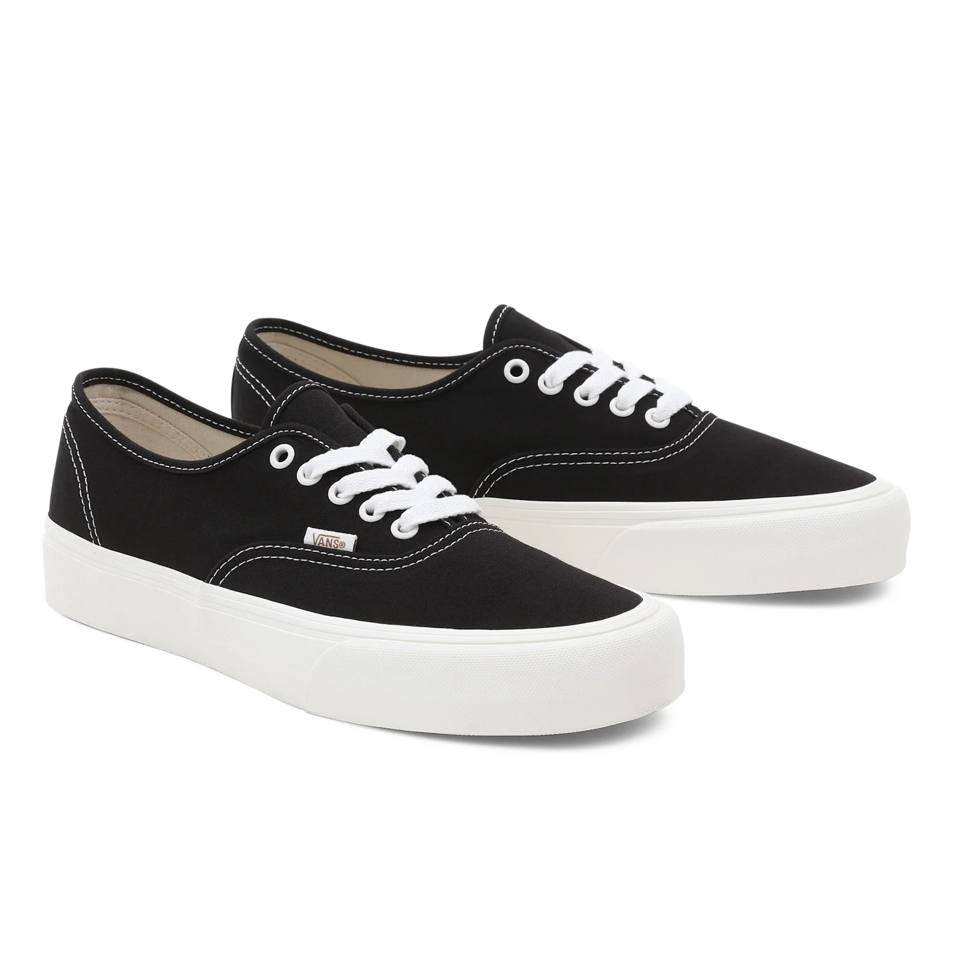 VANS UA Authentic VR3 BLACK/MARSHMALLOW kép 1