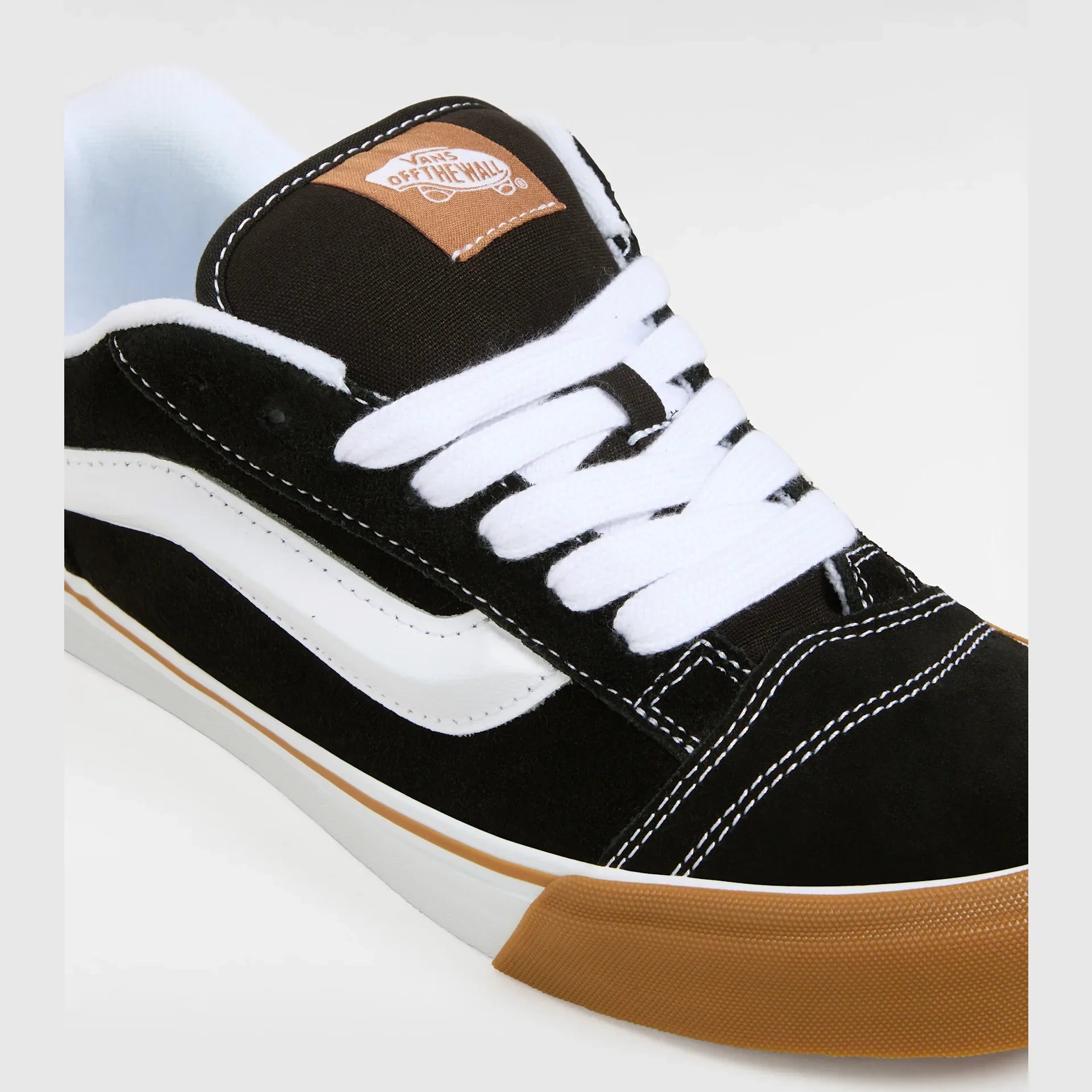 VANS Knu Skool GUM BUMPER BLACK Cipő kép 4