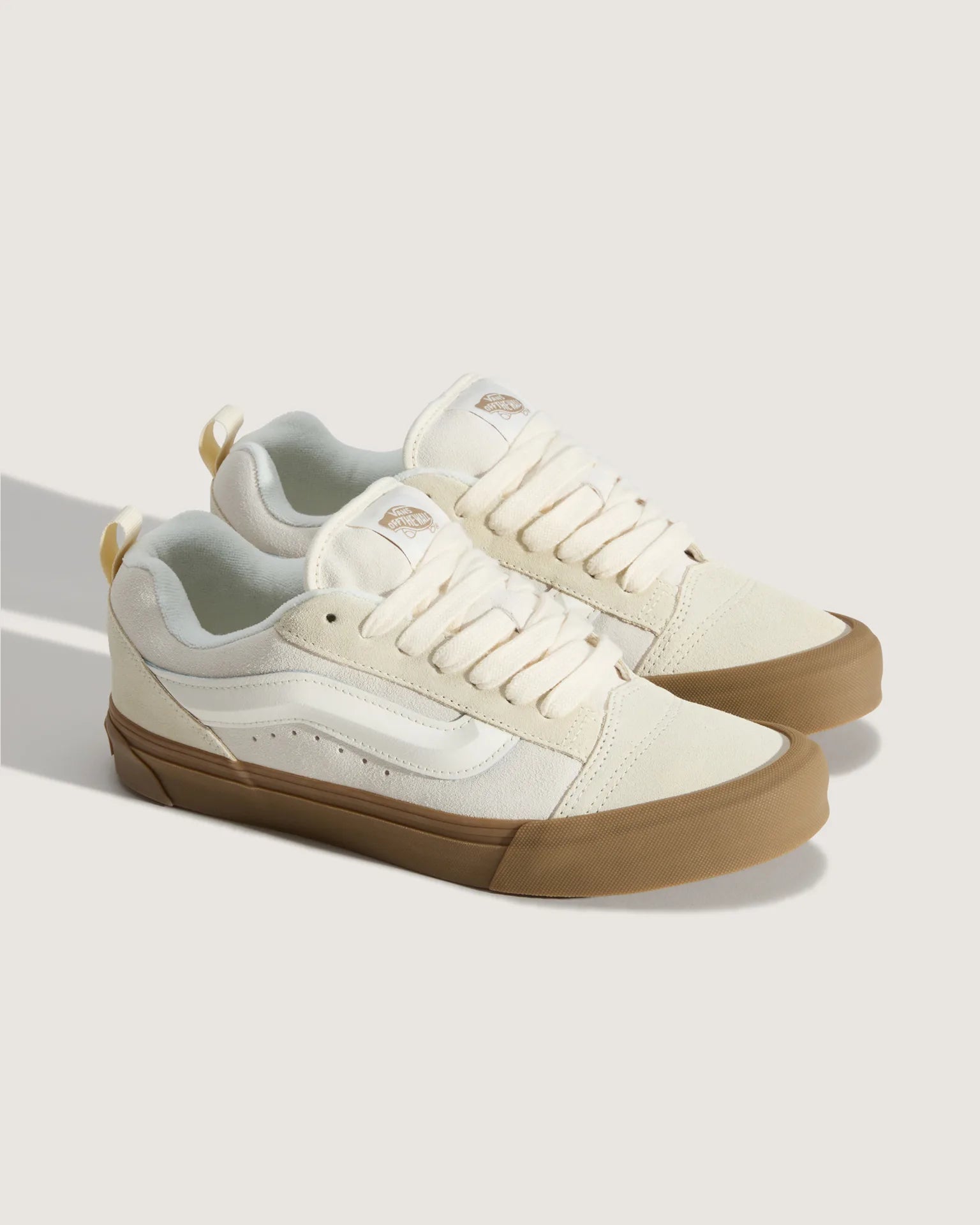 VANS Knu Skool MARSHMALLOW/LIGHT GUM Cipő VN0009QCDBS1 - 2