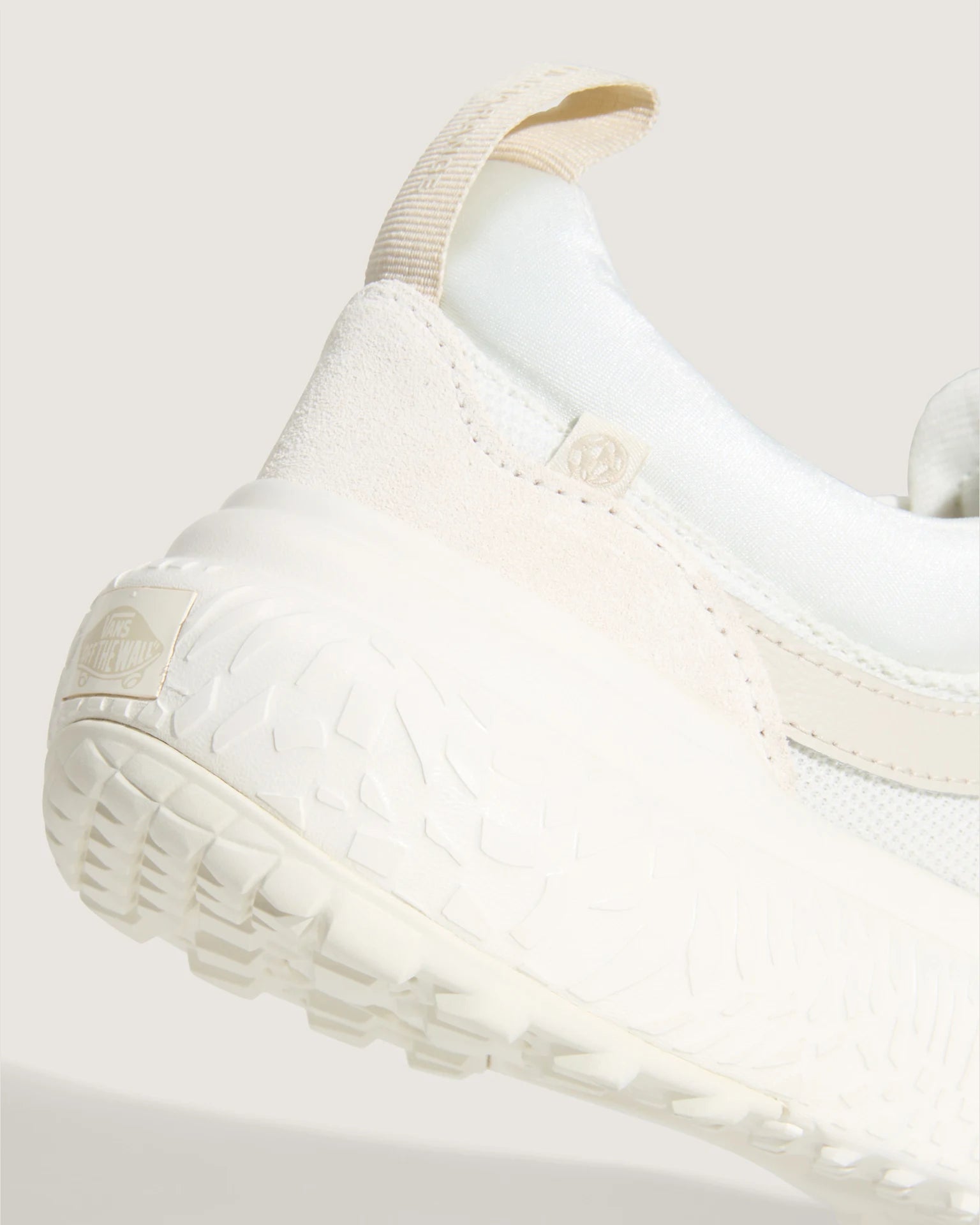 VANS UltraRange Neo VR3 MARSHMALLOW Cipő VN000BCECCZ1 - 8