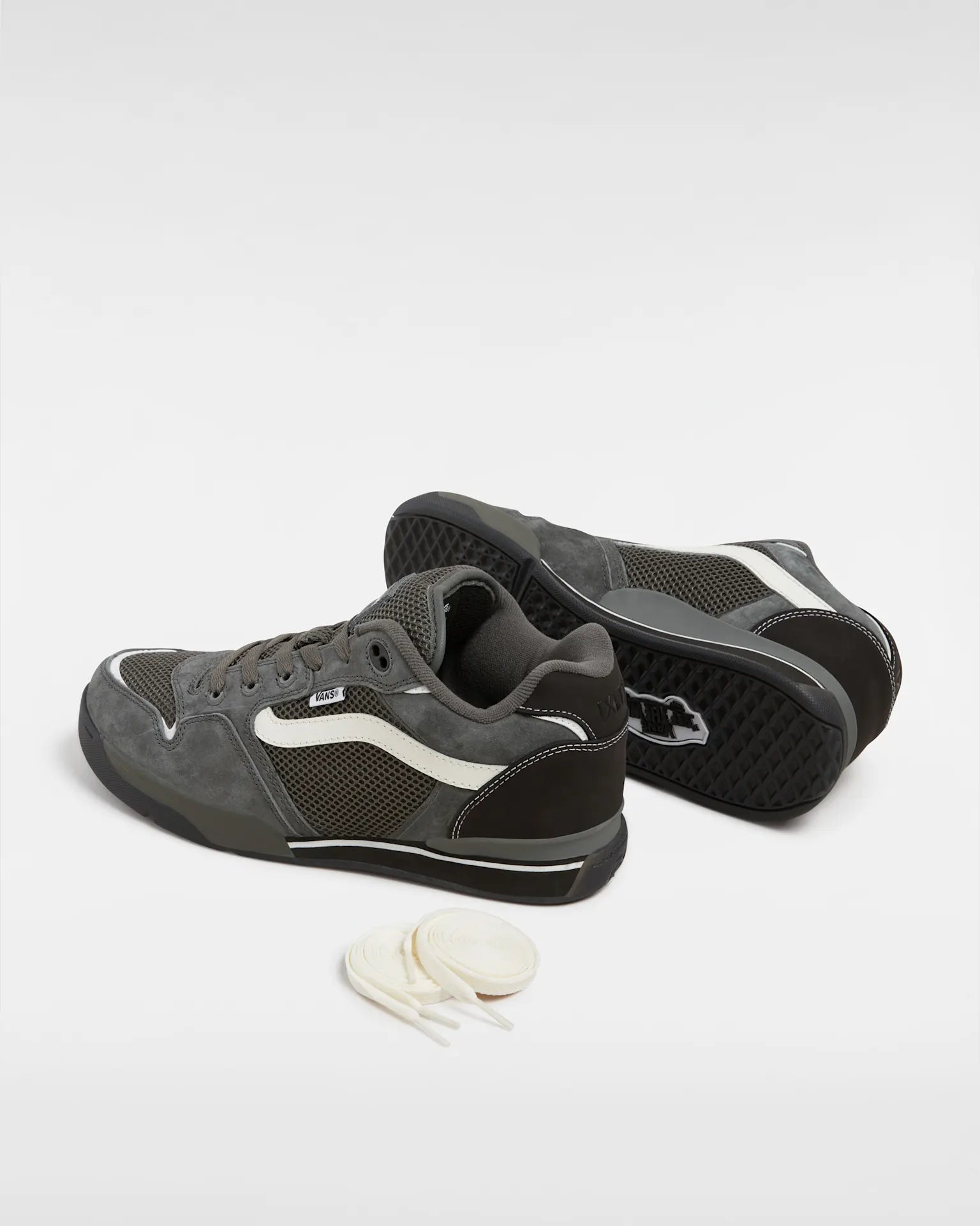 VANS Rowley XLT LX OFF ROAD Gunmetal Cipő VN000CQF2VM1 - 3