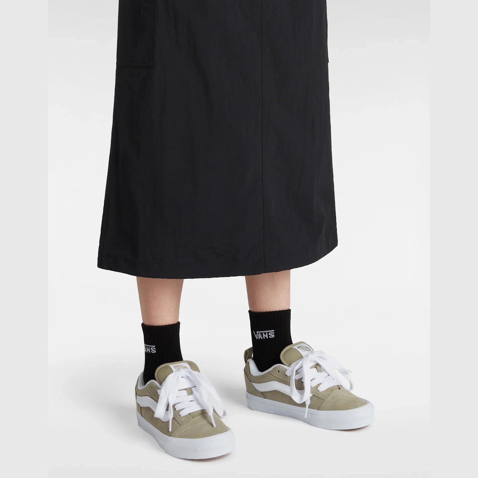 VANS Knu Skool SUEDE Elm Cipő kép 5