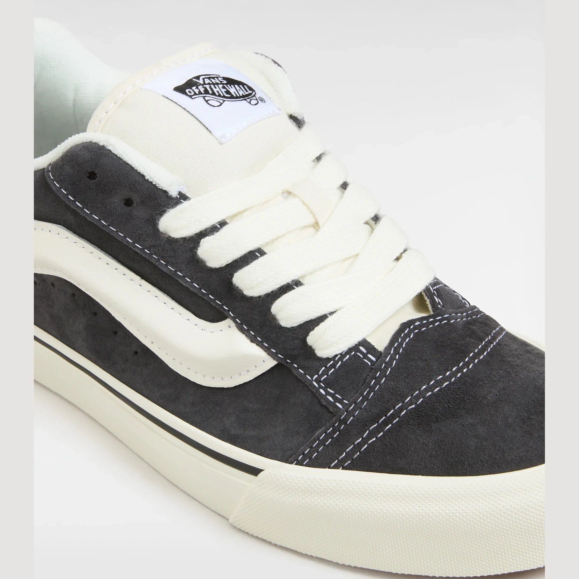 VANS Knu Skool PIG SUEDE GRAY Cipő kép 4