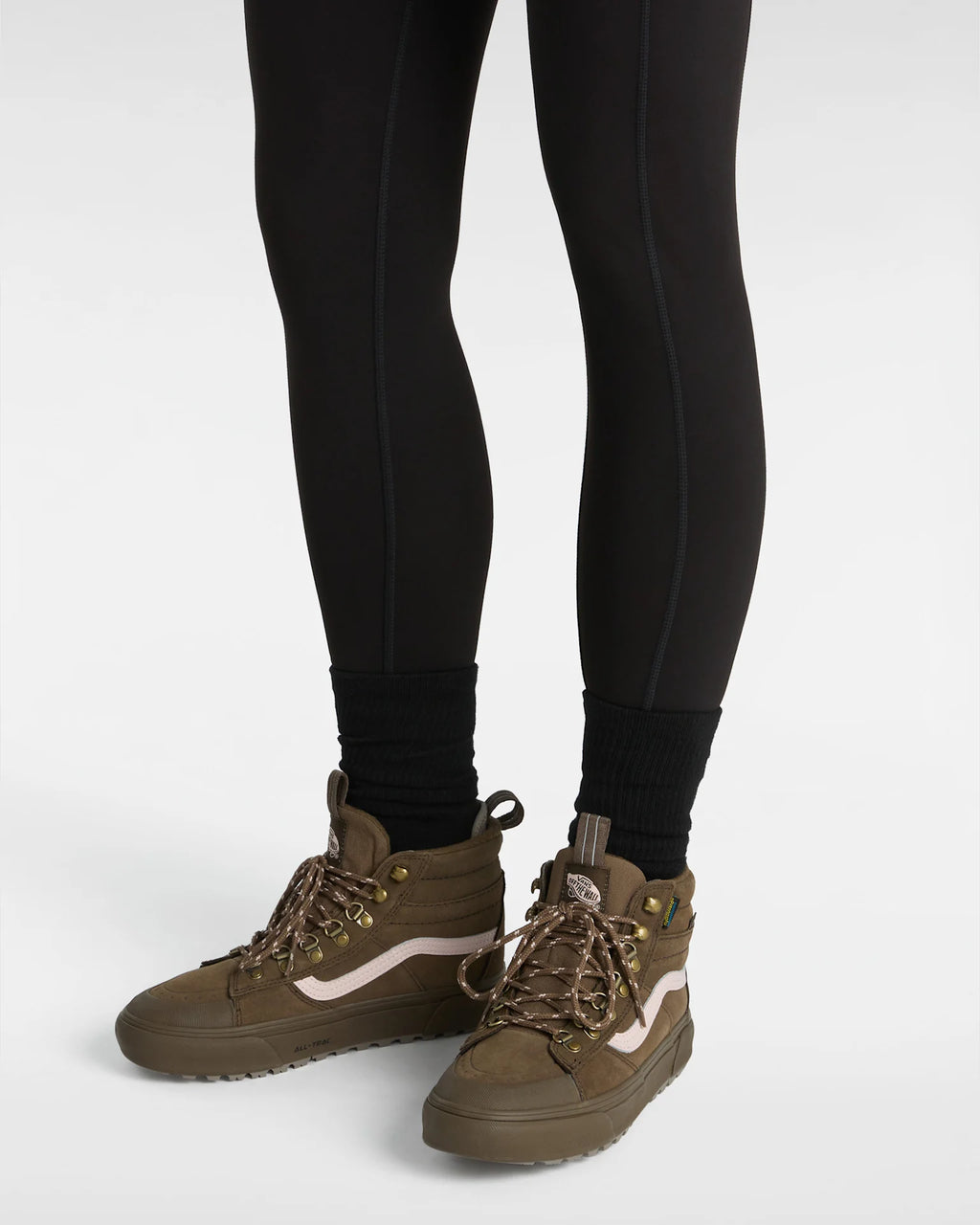 VANS MTE Sk8-Hi DR Waterproof TEAK Cipő VN000CVR2PR1 - 5