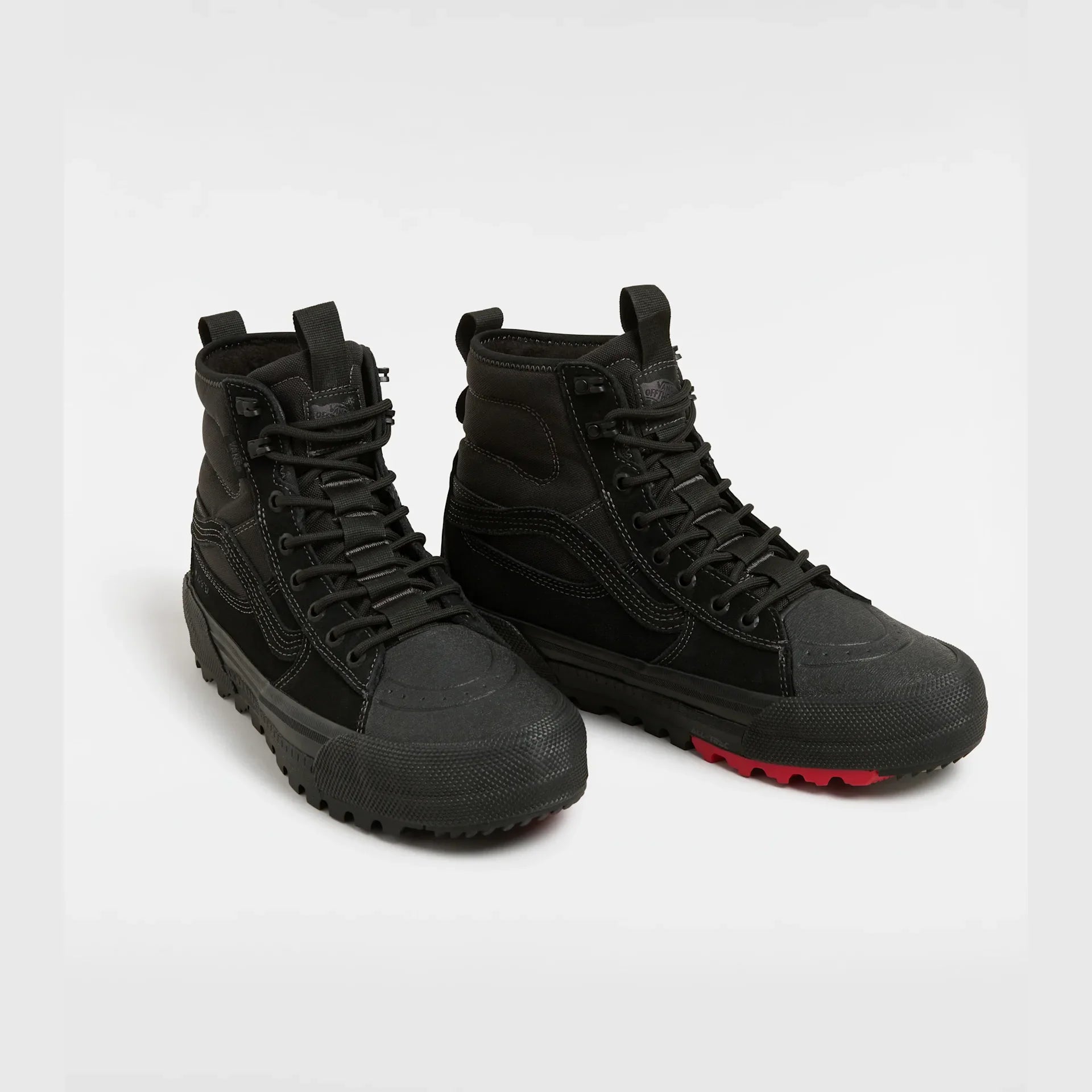 VANS MTE Sk8-Hi GORE-TEX BLACKOUT kép 2