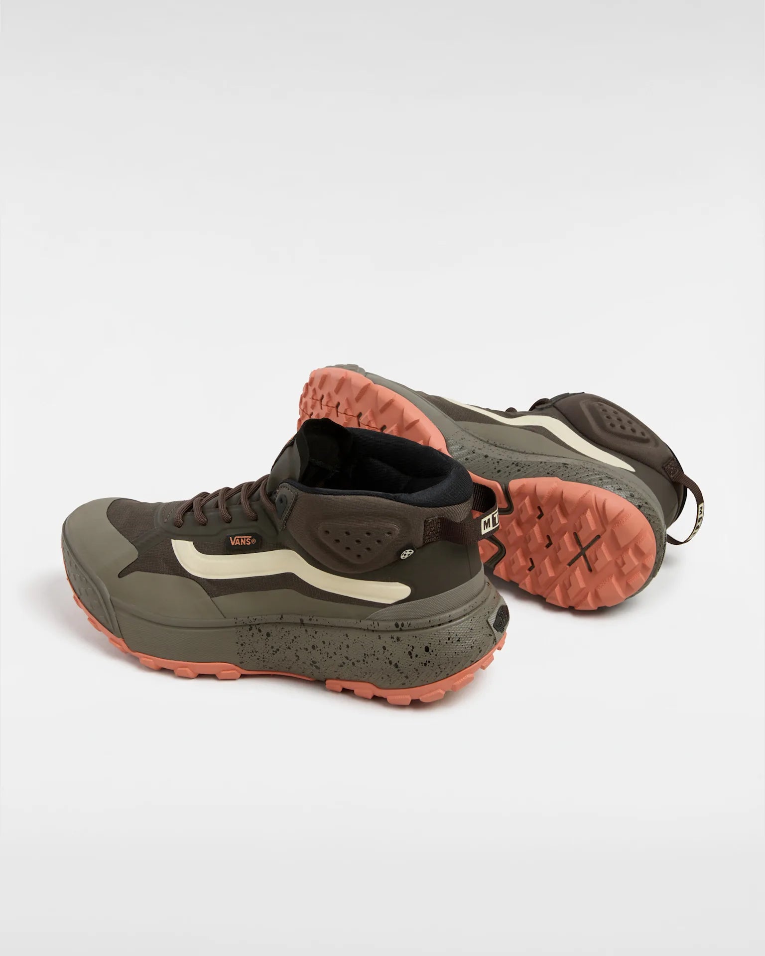 VANS Crosspath Mid Brown Cipő VN000CVVBRO1 - 3