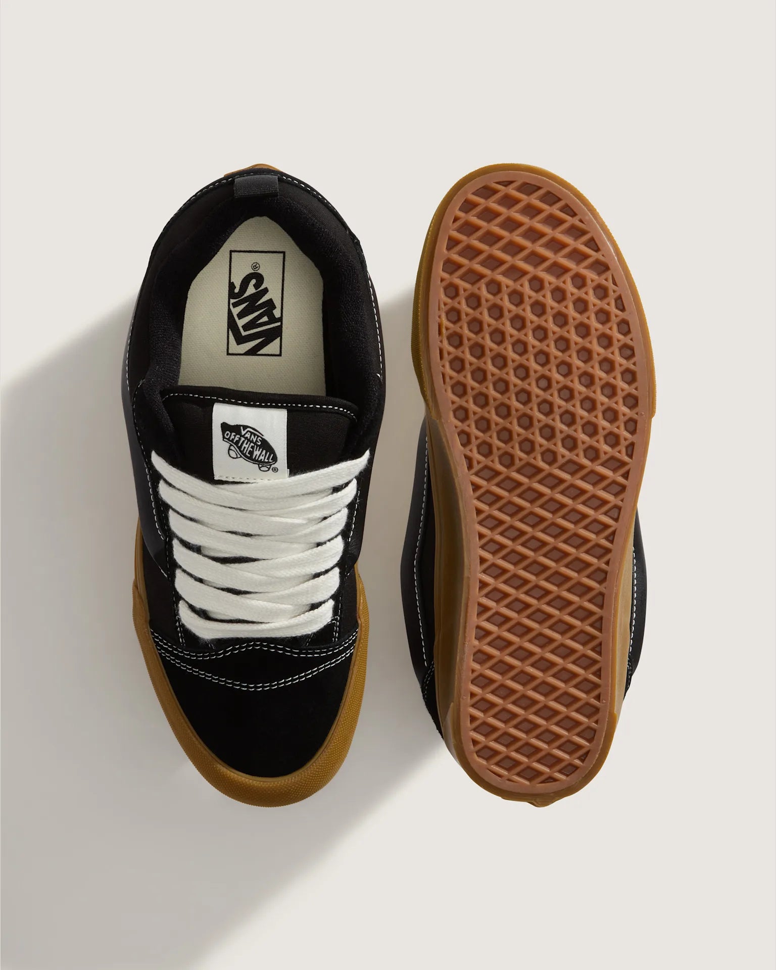 VANS Knu Skool GUM Black Cipő VN000D22CJI1 - 3