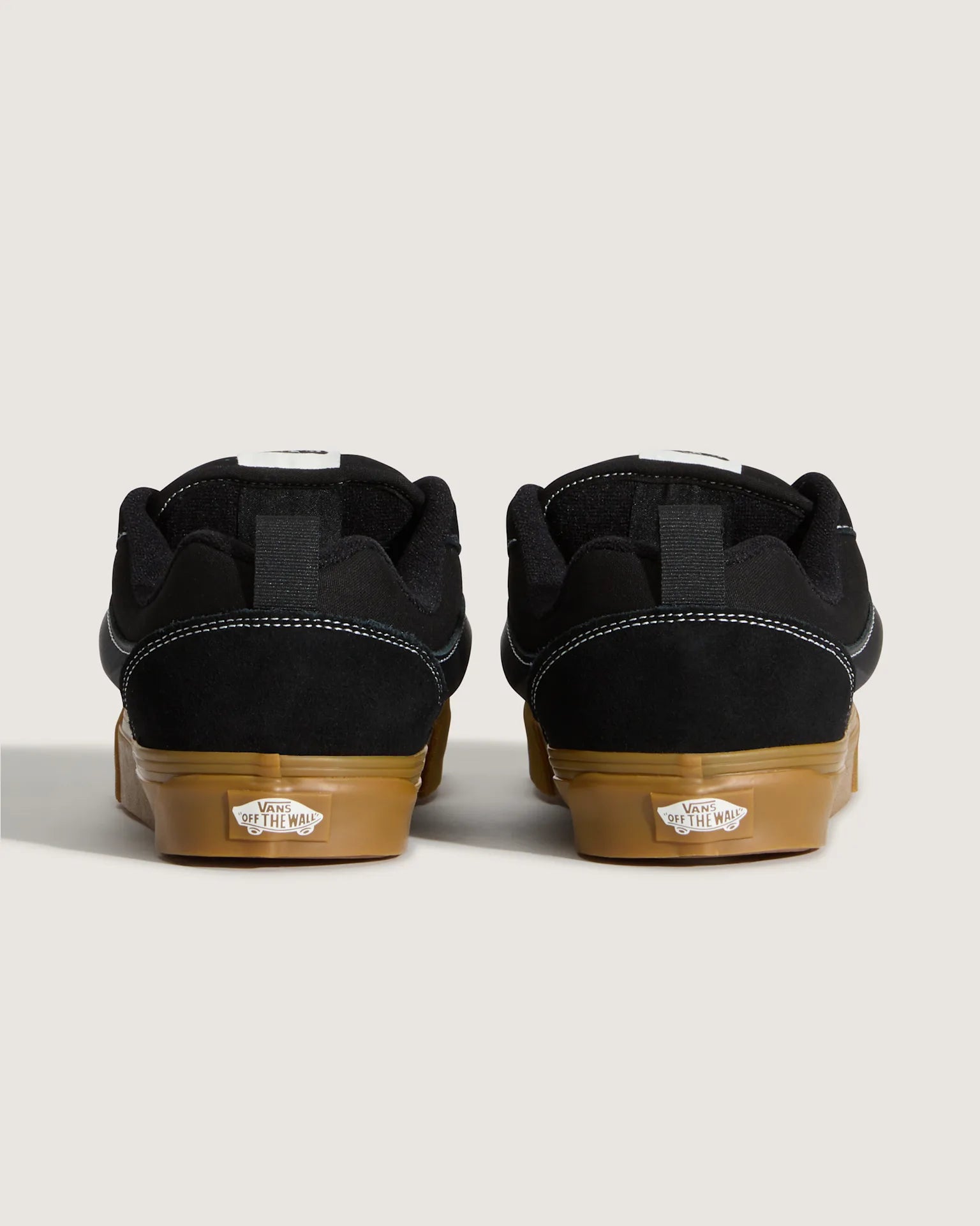 VANS Knu Skool GUM Black Cipő VN000D22CJI1 - 4