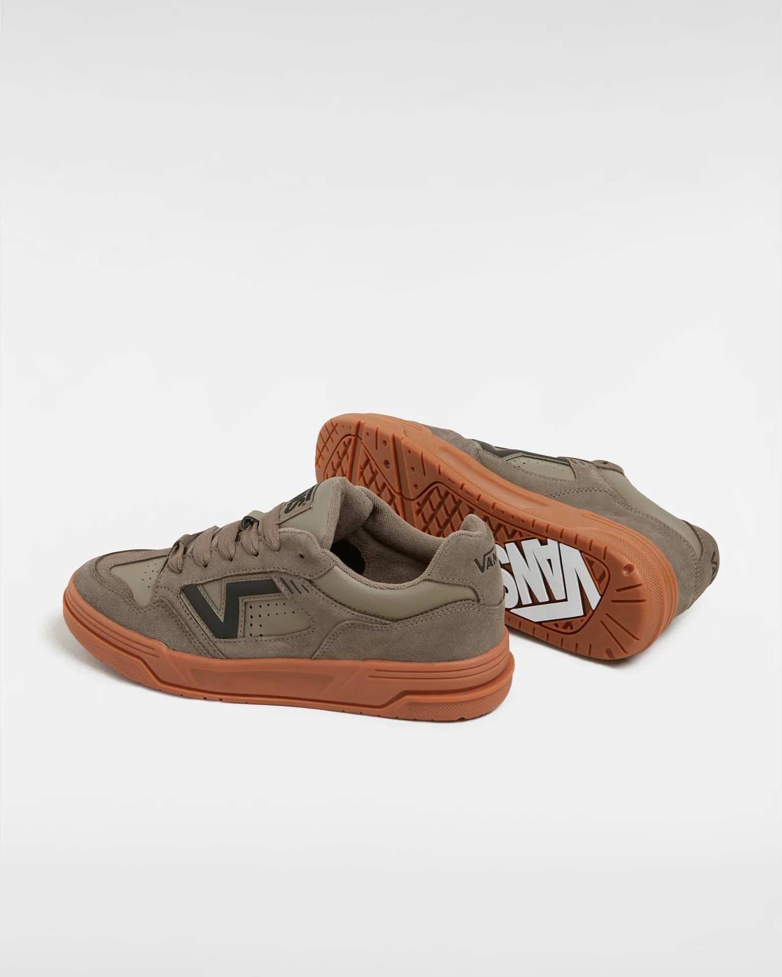 VANS Upland SUEDE BUNGEE CORD VN000D259JC1 - 3