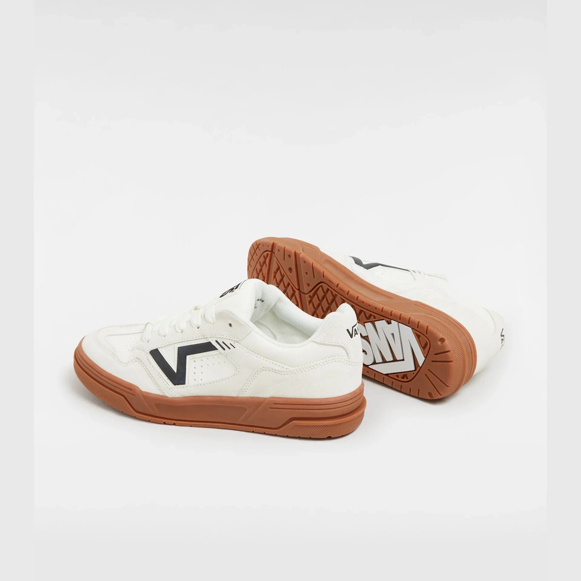 VANS Upland SUEDE MARSHMALLOW/GUM Cipő kép 3