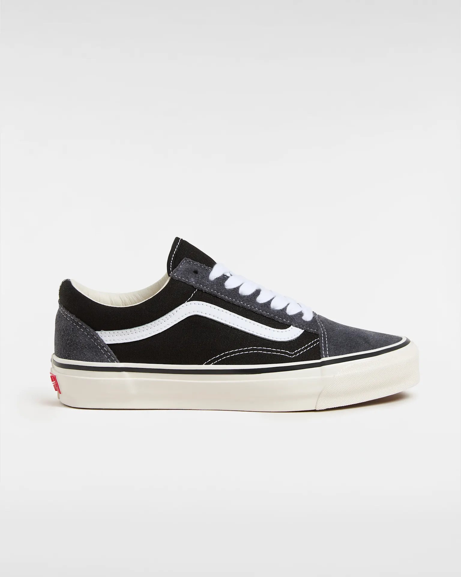 VANS LX Old Skool SUEDE GRAY/BLACK Cipő kép 1