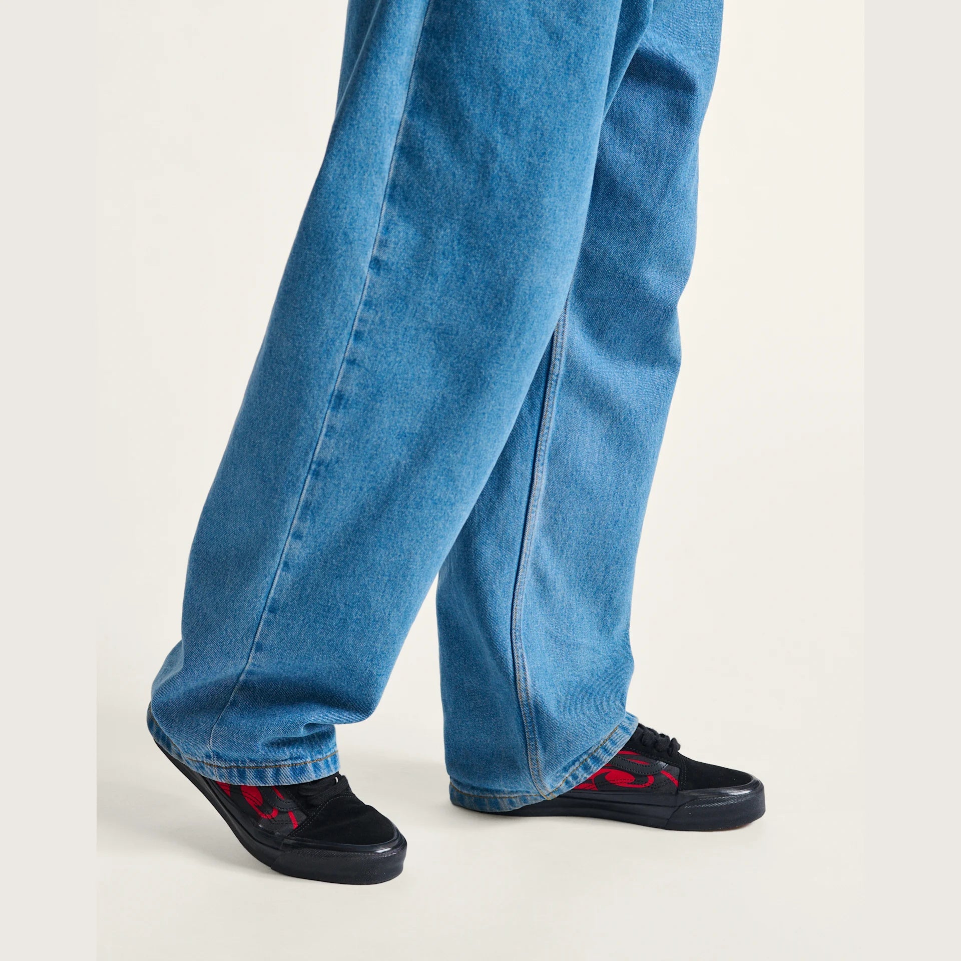 VANS LX Old Skool Y2K Flame BLACK/RED Cipő kép 2