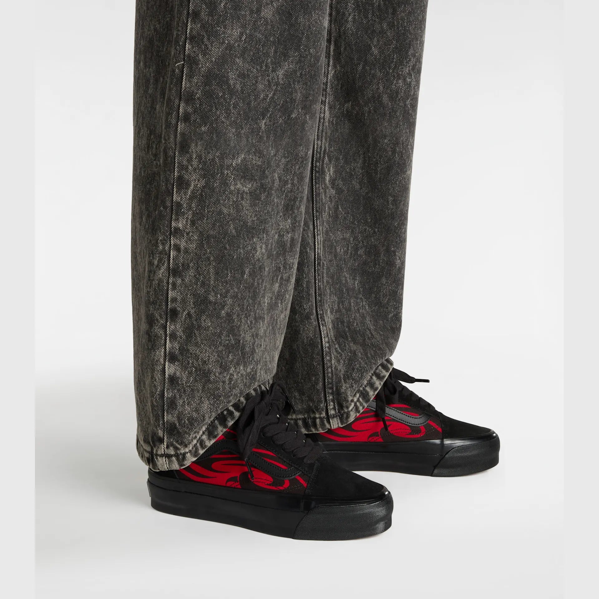 VANS LX Old Skool Y2K Flame BLACK/RED Cipő kép 6