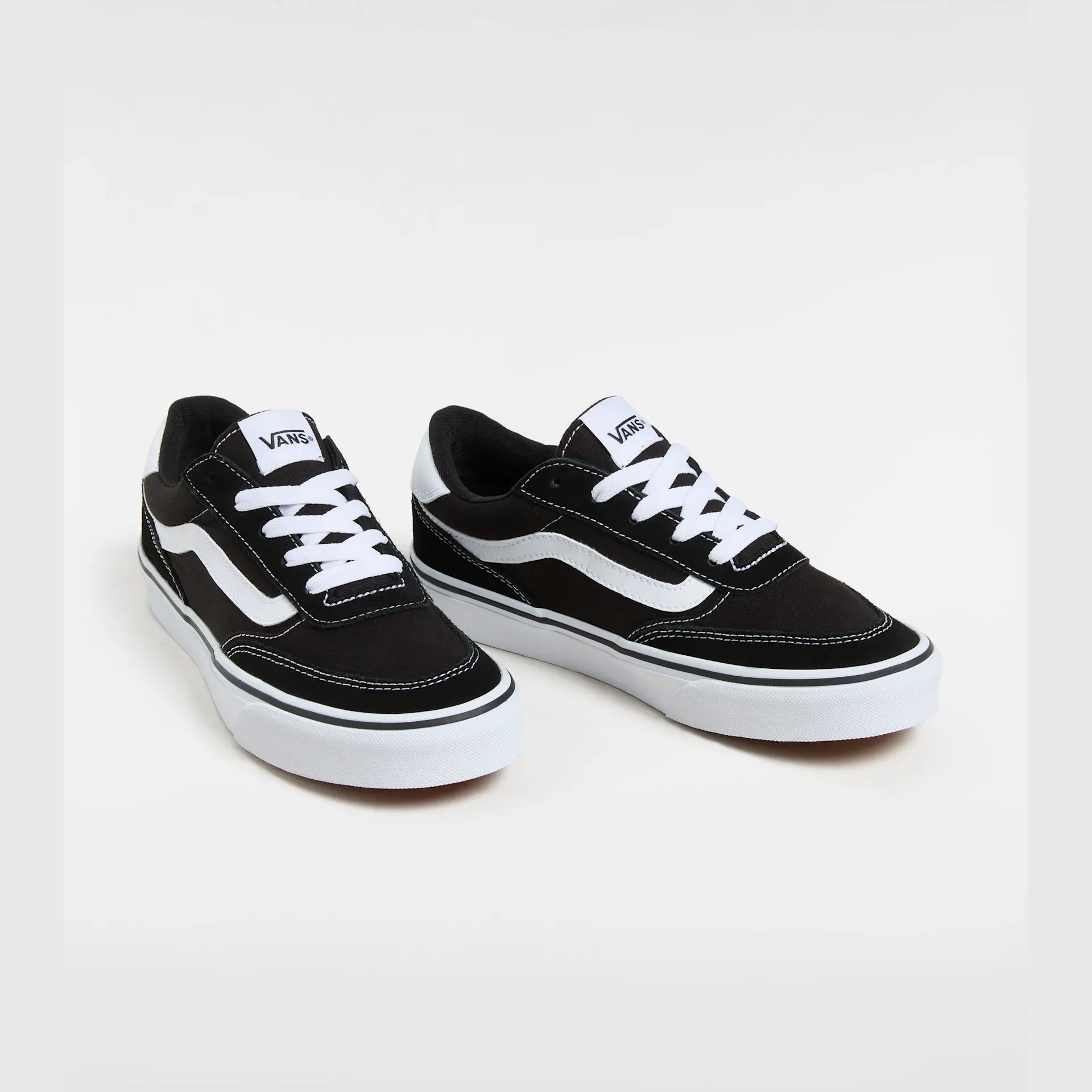 VANS Brooklyn Ls Suede/Canvas Black/White kép 2