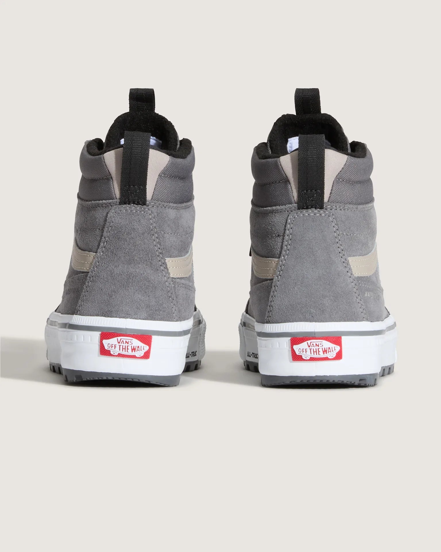 VANS Sk8-Hi Waterproof Insulat Grey/Grey Cipő VN000DAQ1MG1 - 4