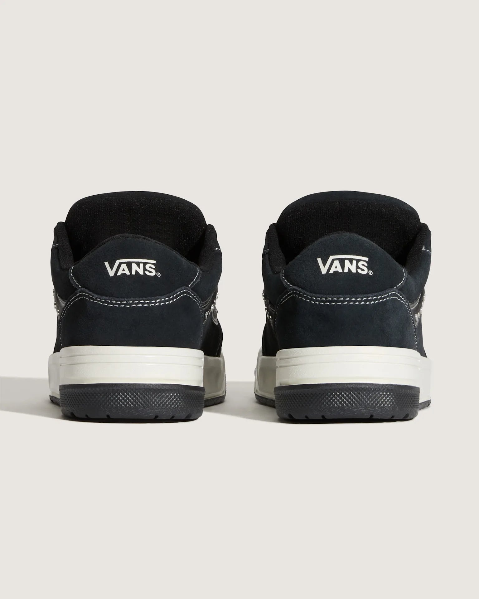 VANS Hylane STUDS Black/Metallic Cipő VN000EC4B5T1 - 4