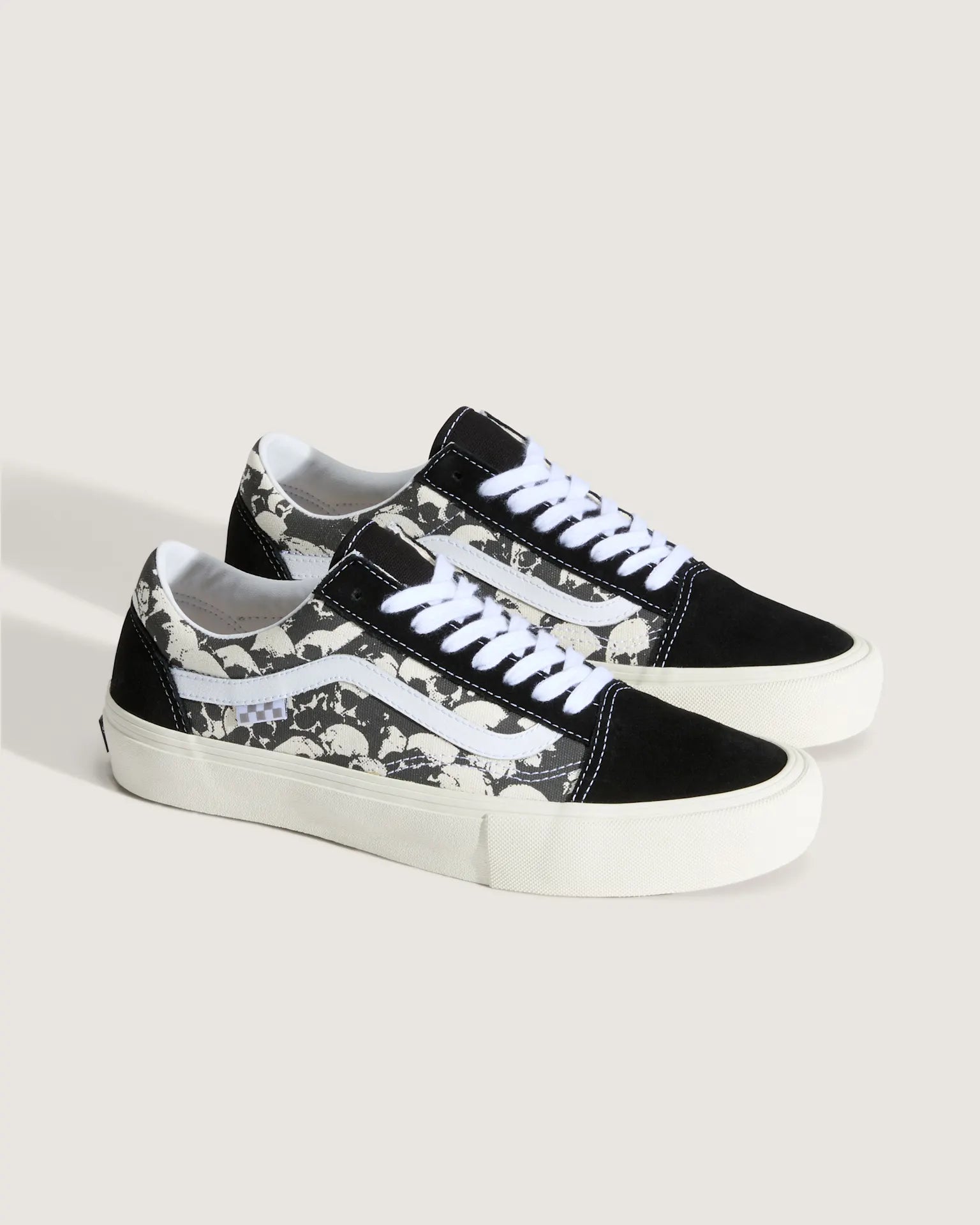 Vans Skate Old Skool SKULL PILE Black/White/Gum Cipő VN000EDN9X11 - 2