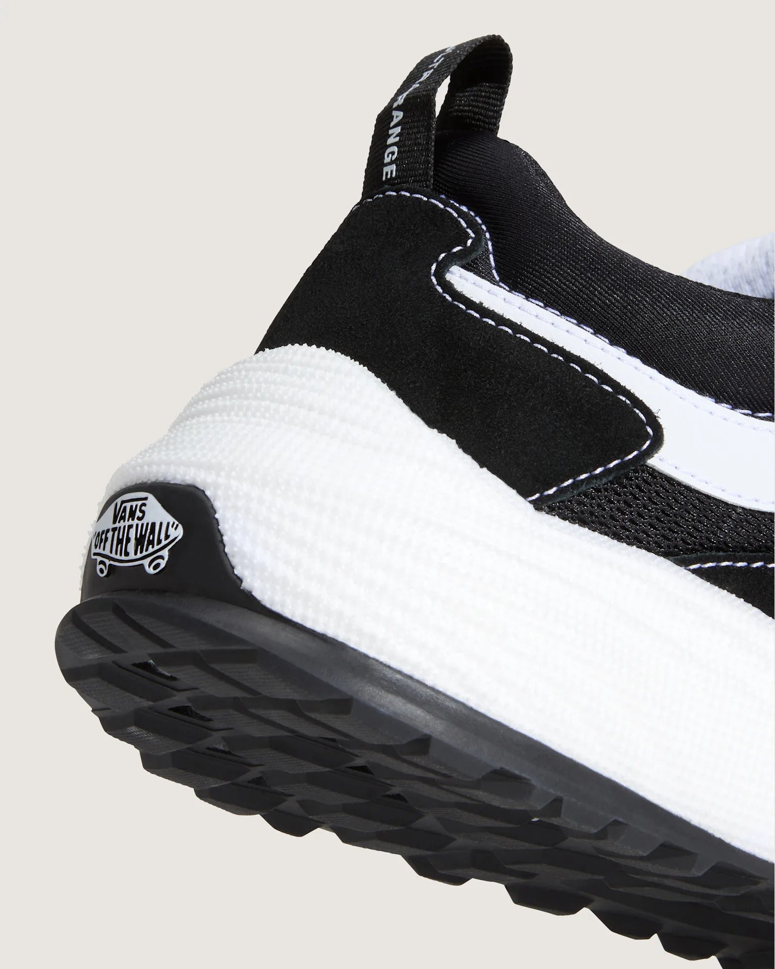 VANS Ultrarange Neo 2.0 Black/White Cipő VN000EJ8BA21 - 8