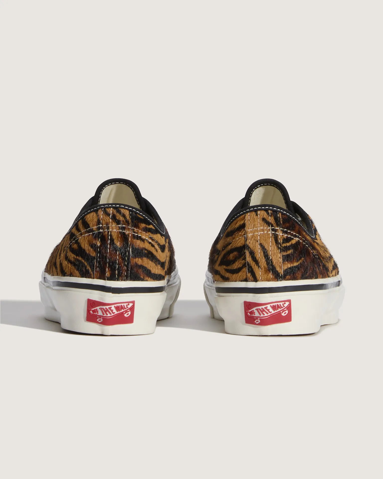 VANS LX Authentic 44 PONY HAIR Tiger/Black Cipő VN000EK49R61 - 4