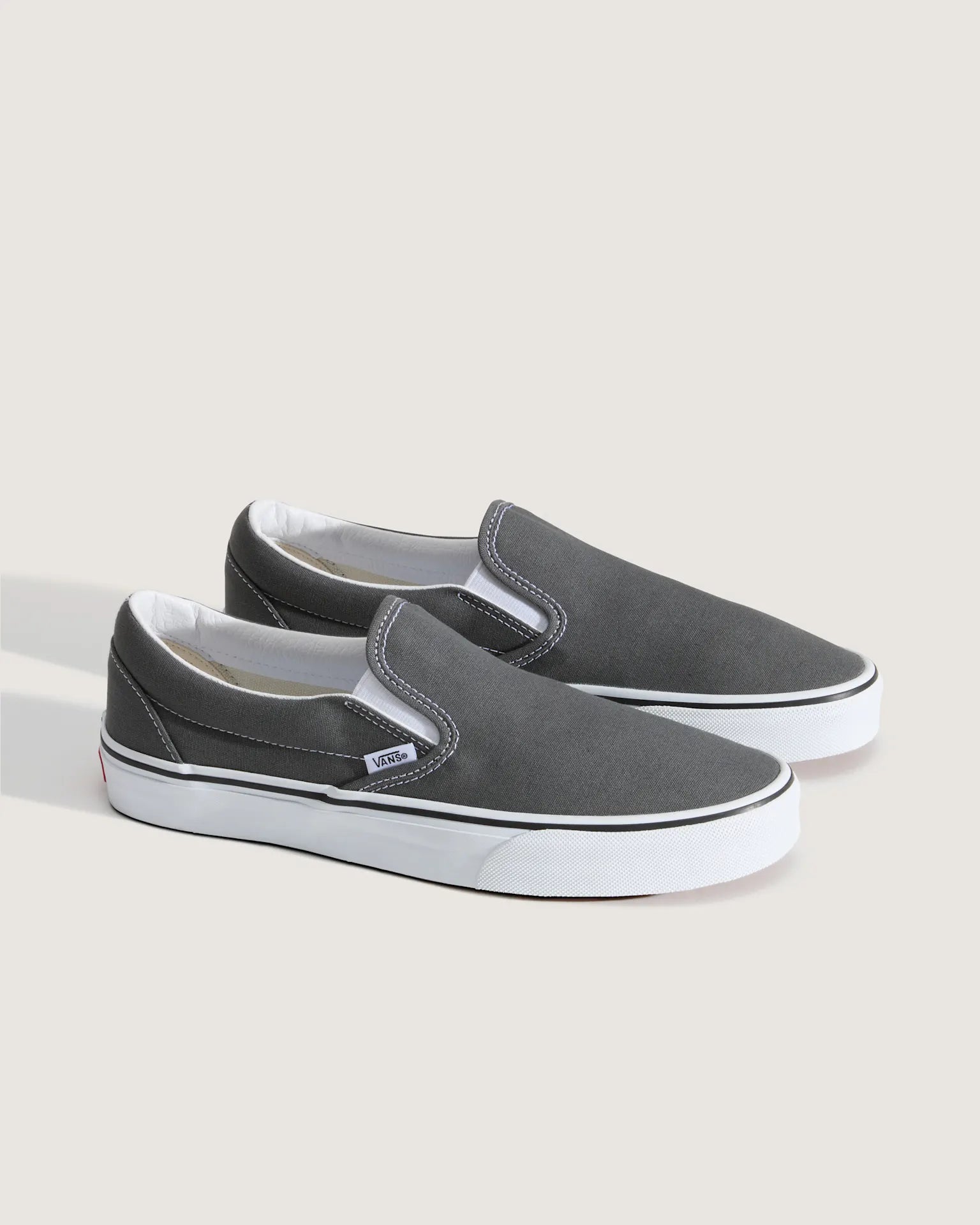 VANS Classic Slip-On Charcoal Cipő VN000EYECHR1 - 2