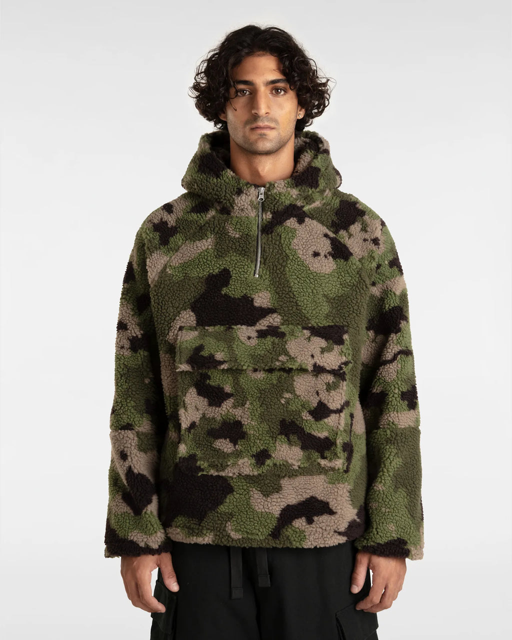 VANS LX Oversized Sherpa Hoo Classic Camo Pulóver VN000HN197I1 - 3