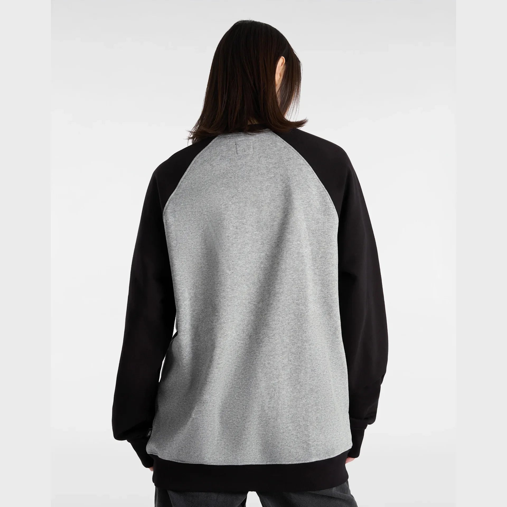 VANS Core Basic Raglan Crew Black/Cement Heather kép 9