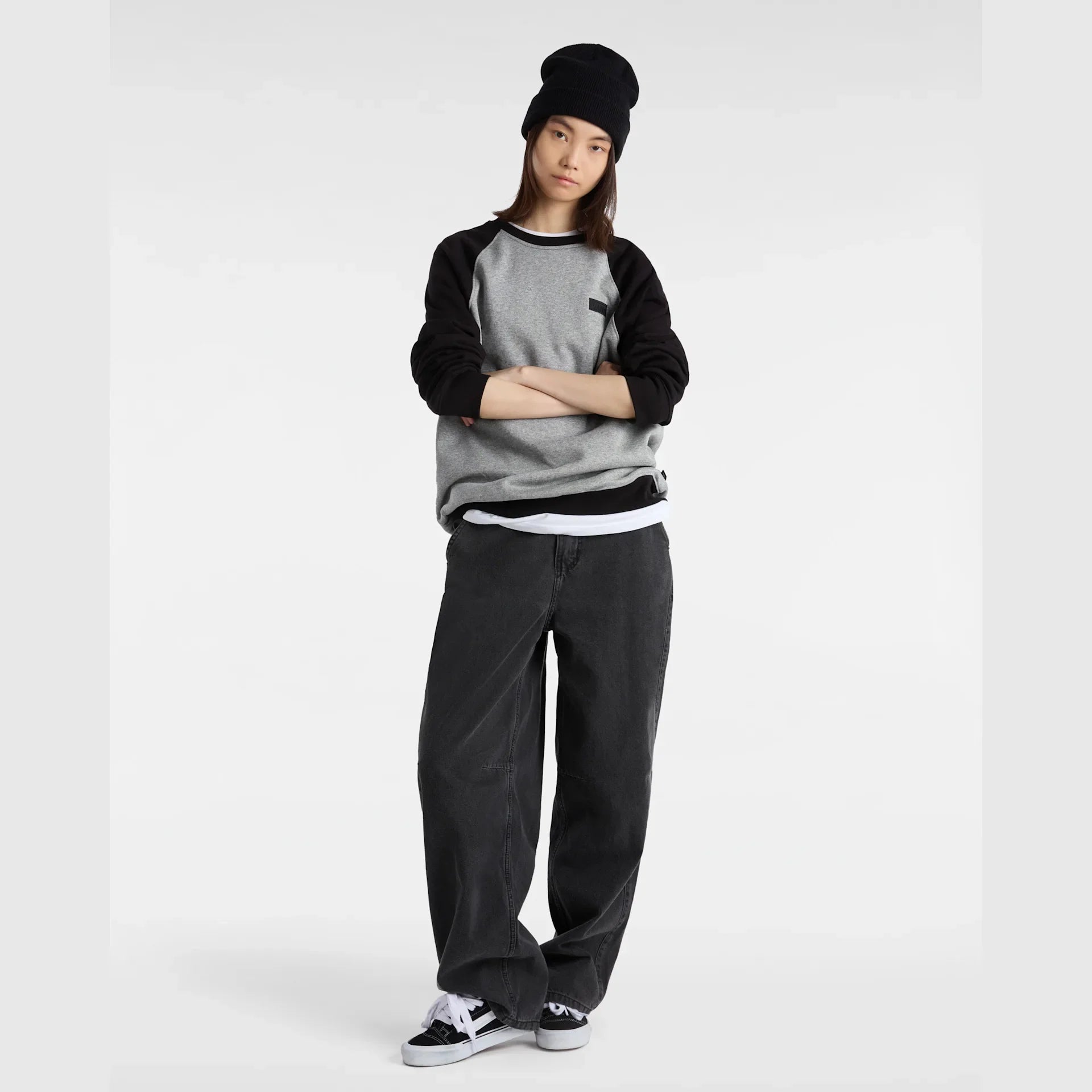 VANS Core Basic Raglan Crew Black/Cement Heather kép 10