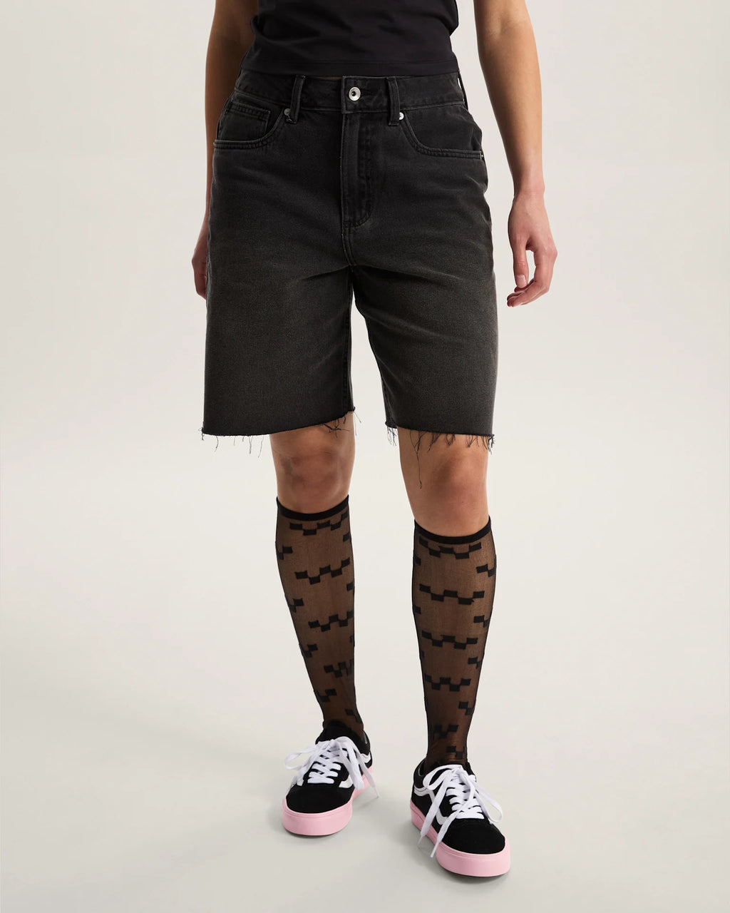 VANS Sirelle Cut-Off Jorts Washed Black Rövidnadrág VN000MBJEMQ1 - 3