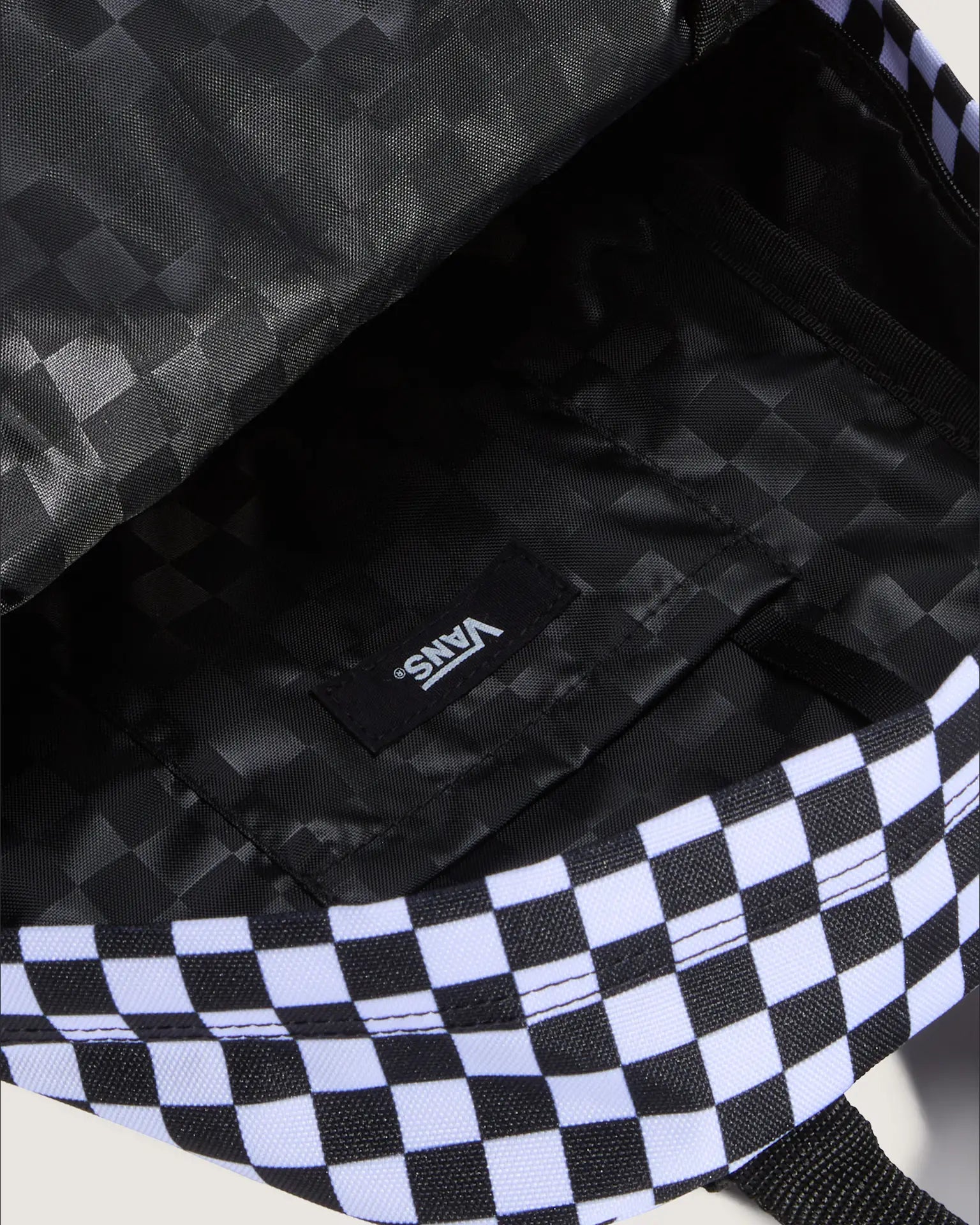 VANS Old Skool Mini Backpack Black/White Hátizsák VN000Q9AY281 - 4