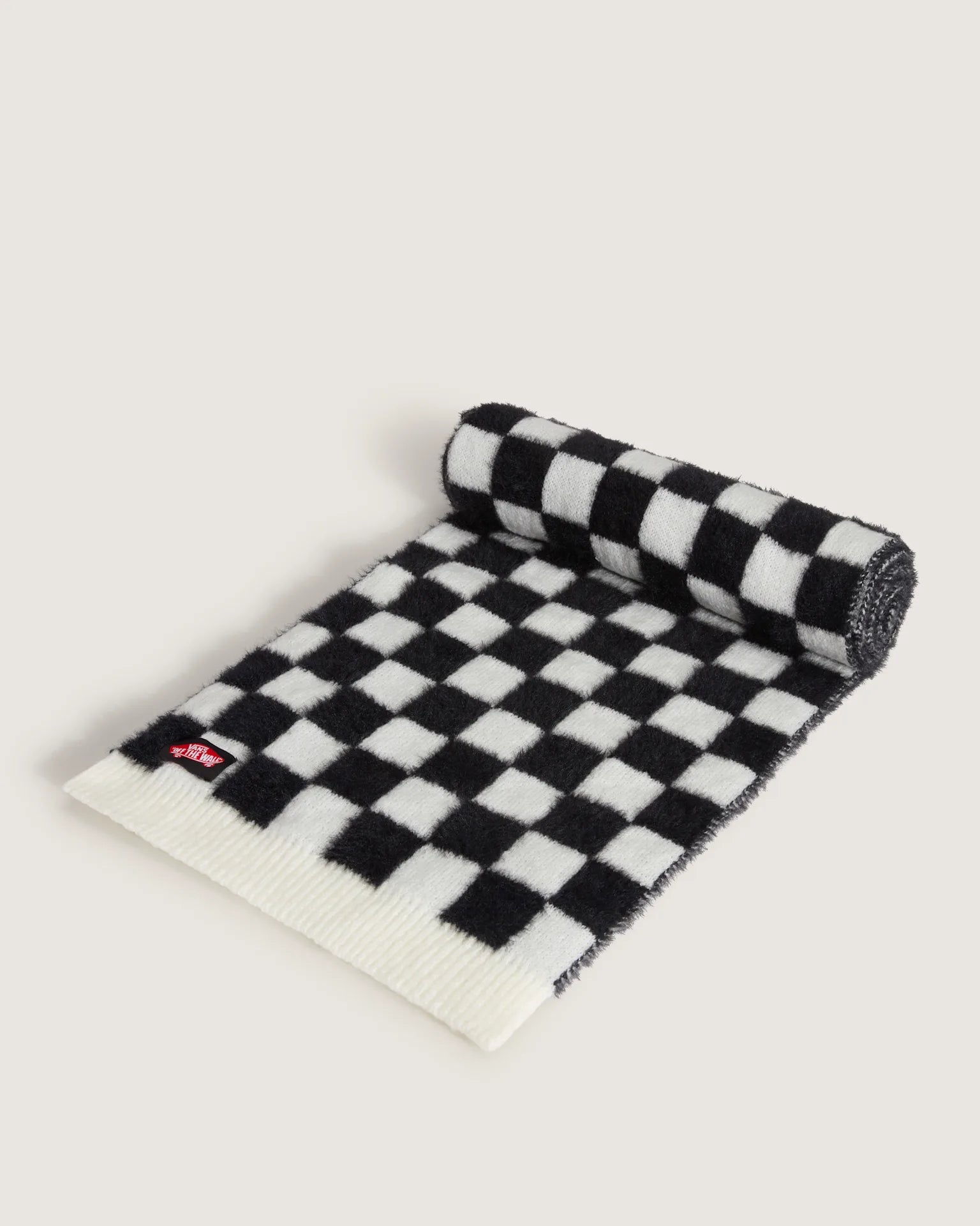 VANS Off The Wall Scarf Black/White Sál VN000QCGY281 - 2