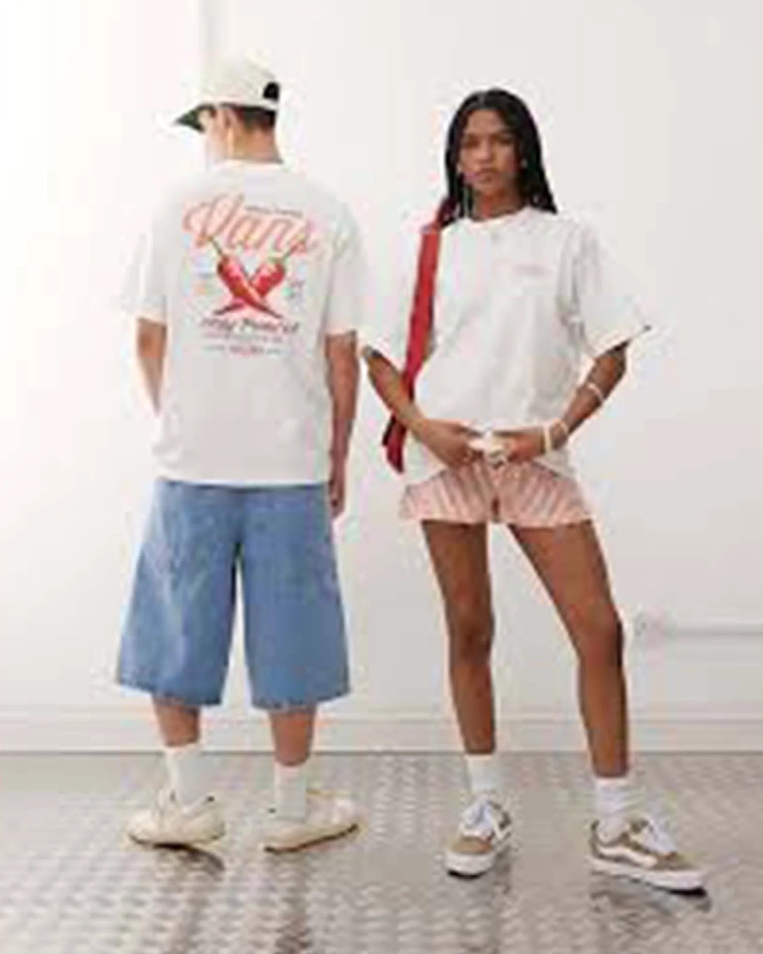 VANS LOCAL SPICE LOOSE S/S MOUNTAIN ESSENTIALS marshmallow kép 2