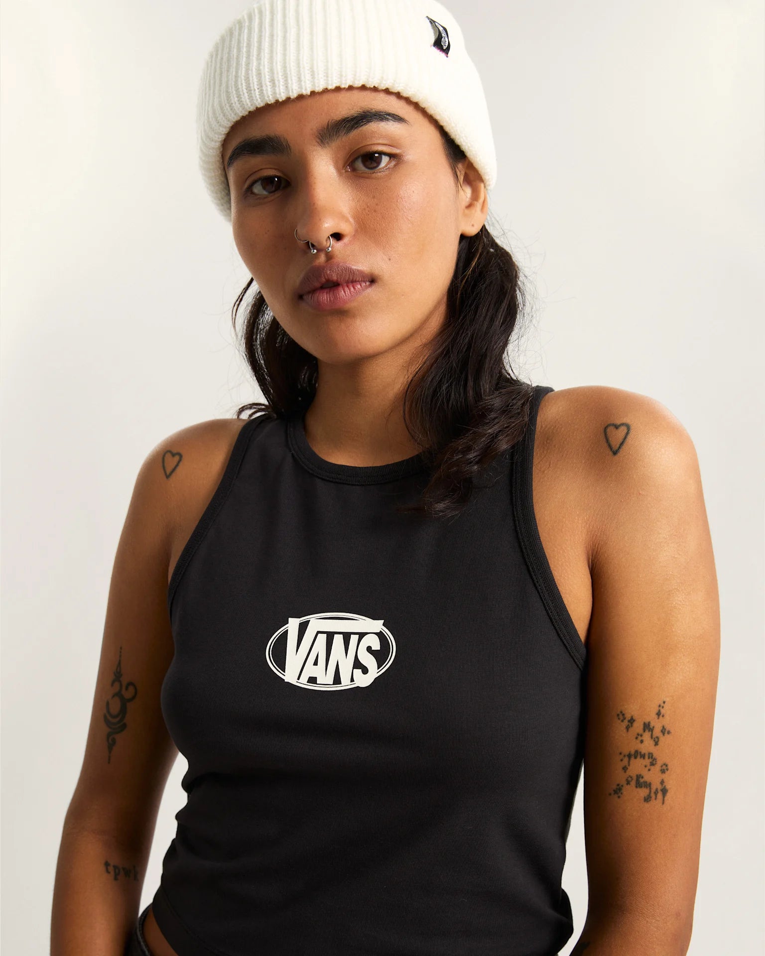 VANS OVAL LOGO TANK Black Trikó VN000XDPBLK1 - 6