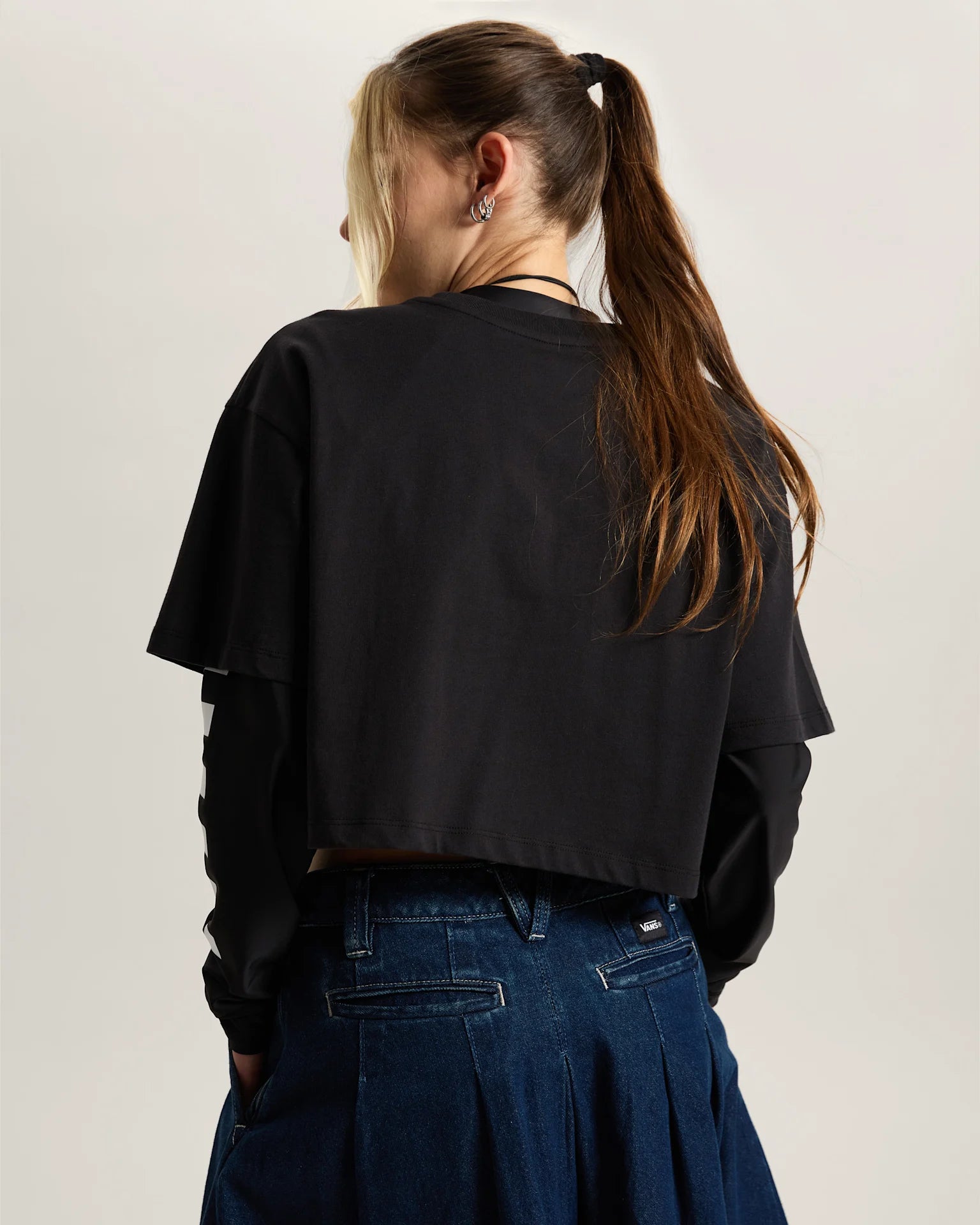 VANS Y2K BOHO RELAX CROP SS Black Póló VN000XDYBLK1 - 4