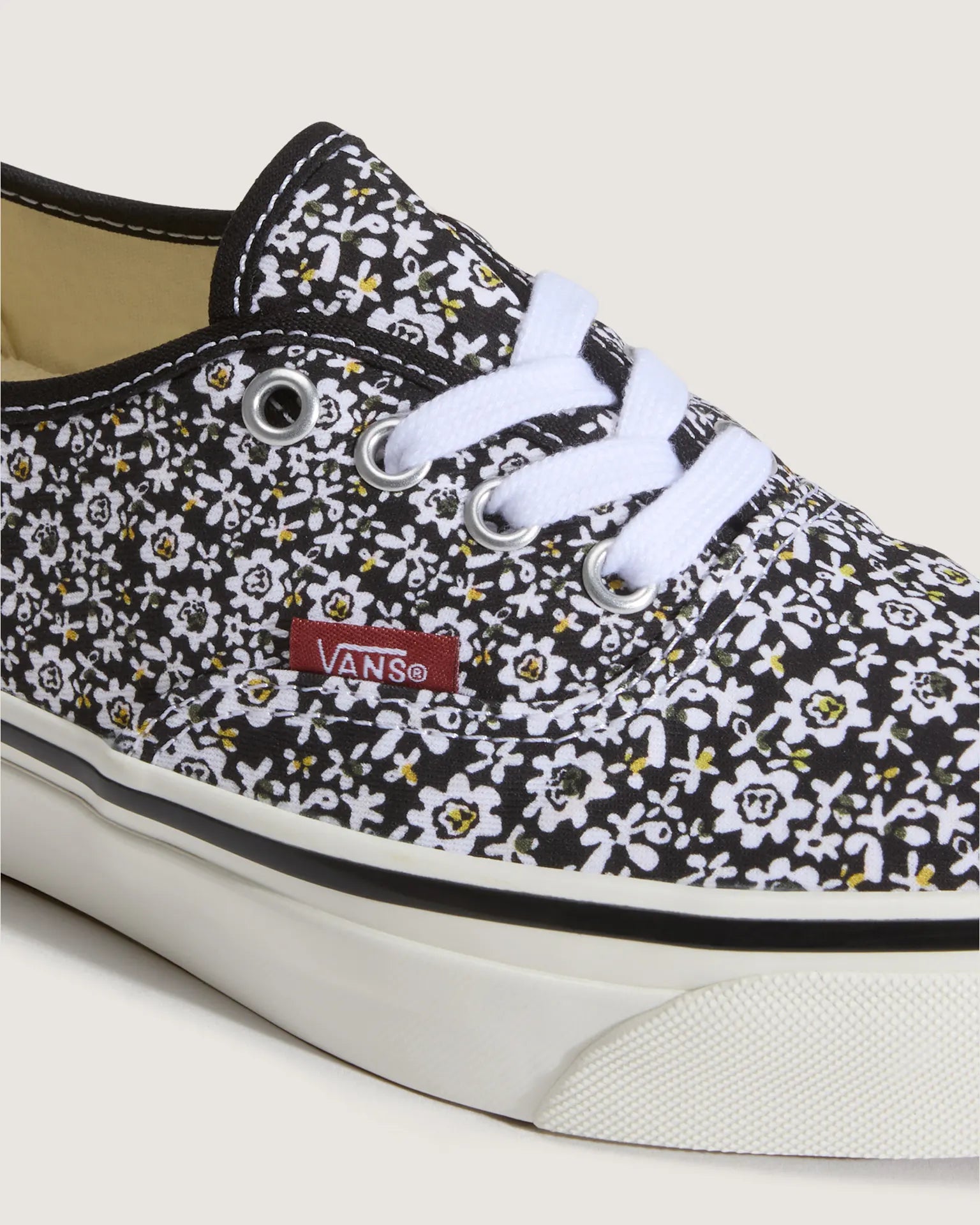 Vans LX Authentic 44 DAISY Black/White Cipő VN000Z02BA21 - 5