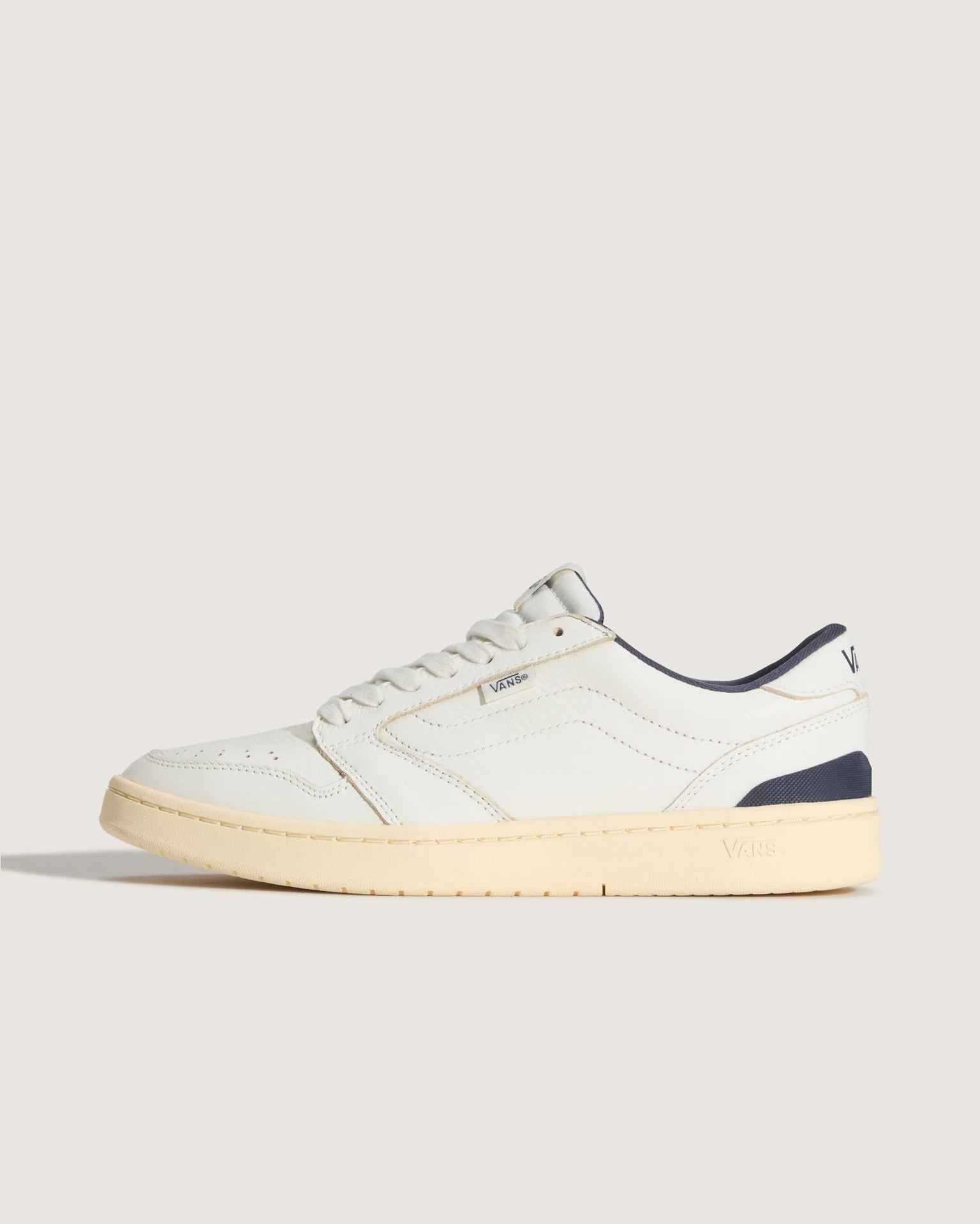 Vans Court Low White/Navy Cipő VN000Z26YY21 - 1