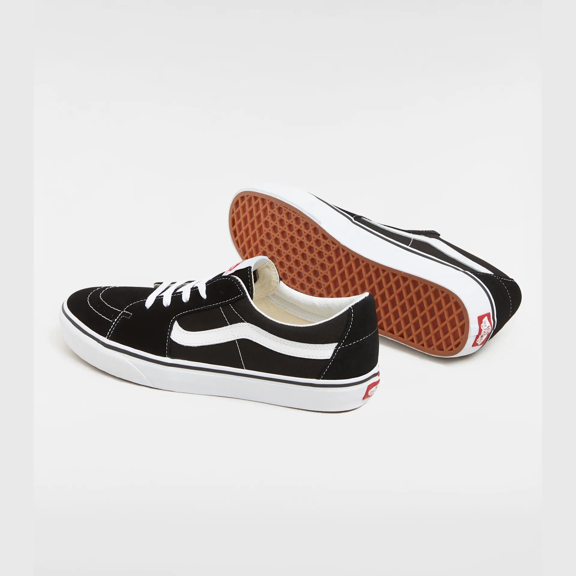 VANS UA SK8-Low Black/True White kép 3
