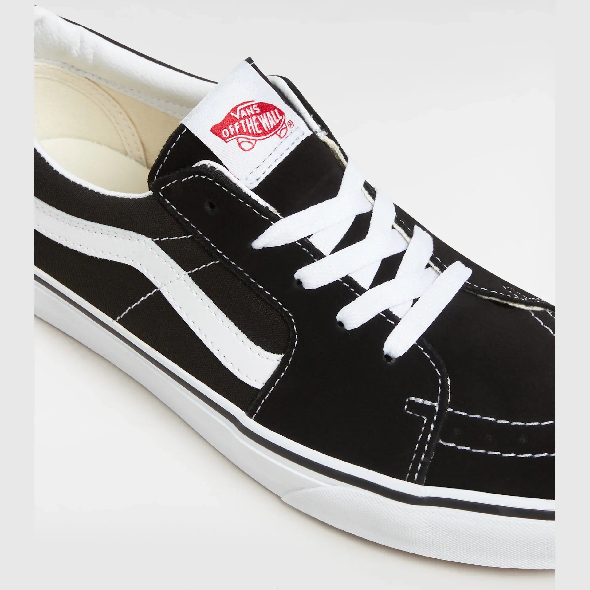 VANS UA SK8-Low Black/True White kép 4