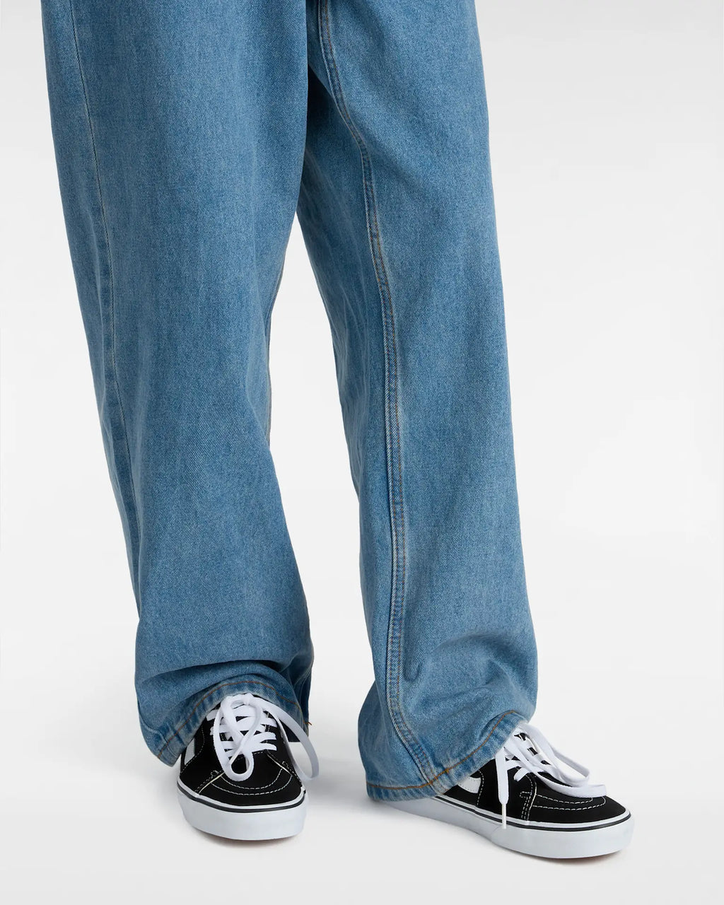 VANS UA SK8-Low Black/True White kép 5