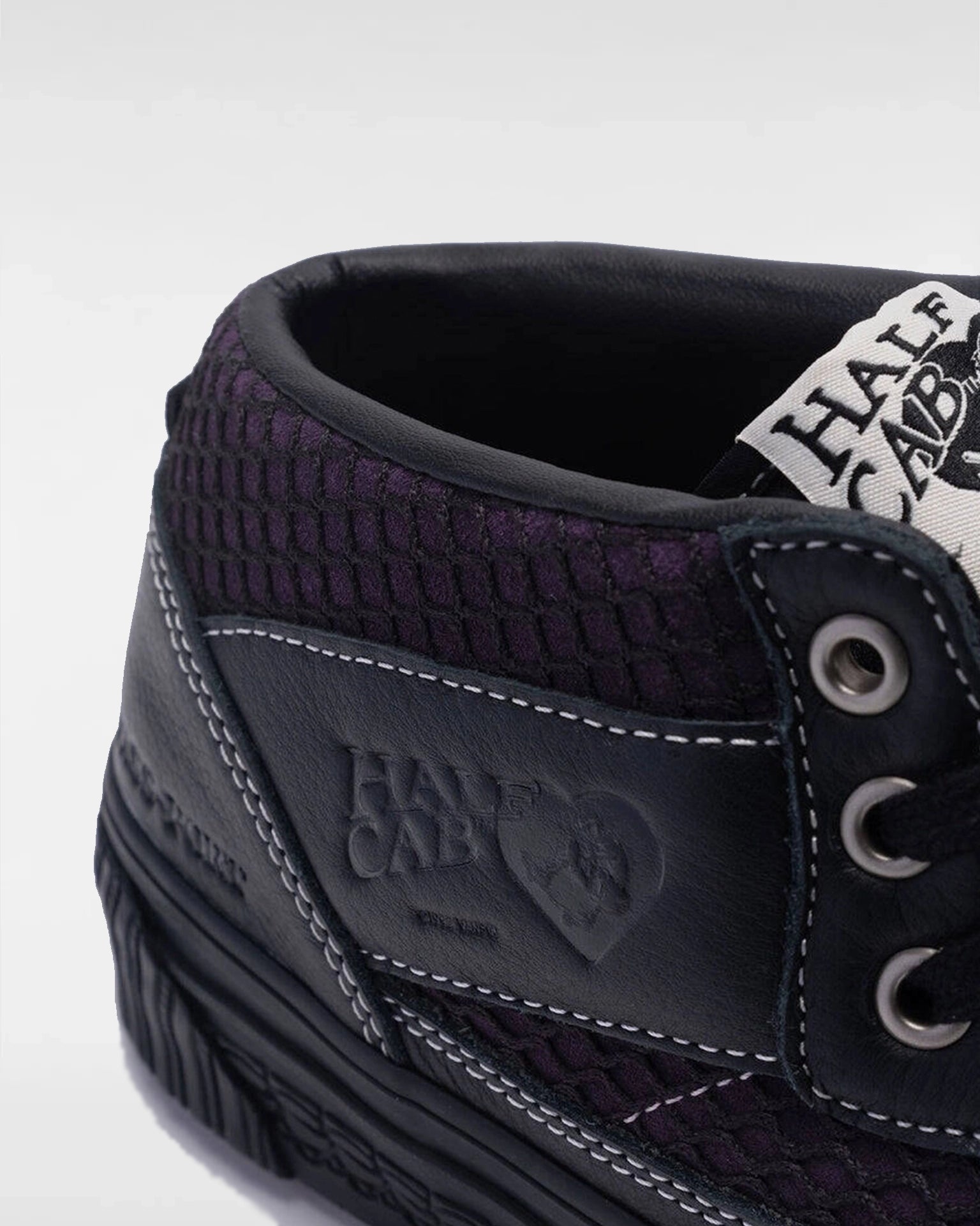 VANS Skate Half Cab Pass-Port Black/Purple Cipő VN0A5FCDB5P1 - 4