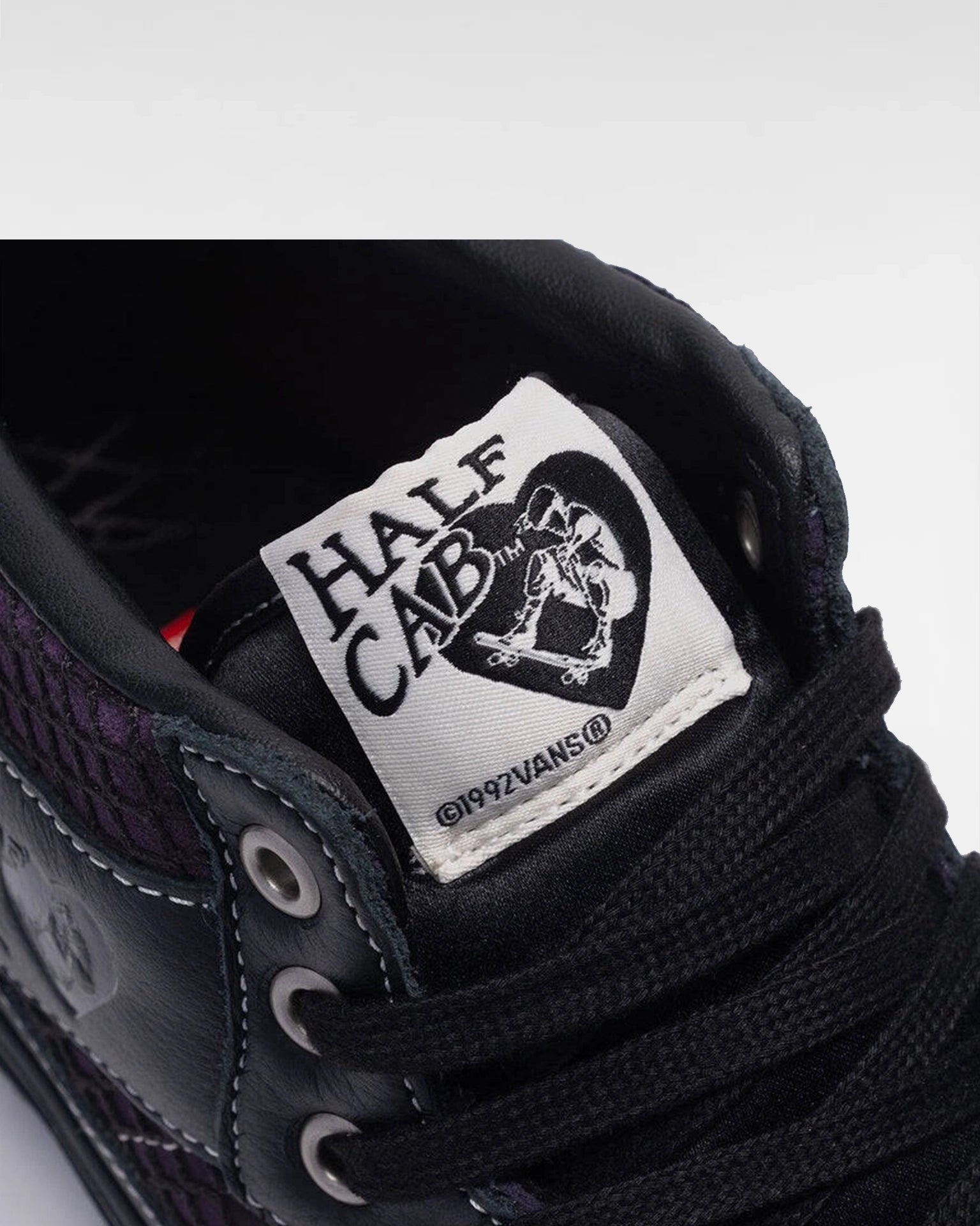 VANS Skate Half Cab Pass-Port Black/Purple Cipő VN0A5FCDB5P1 - 5