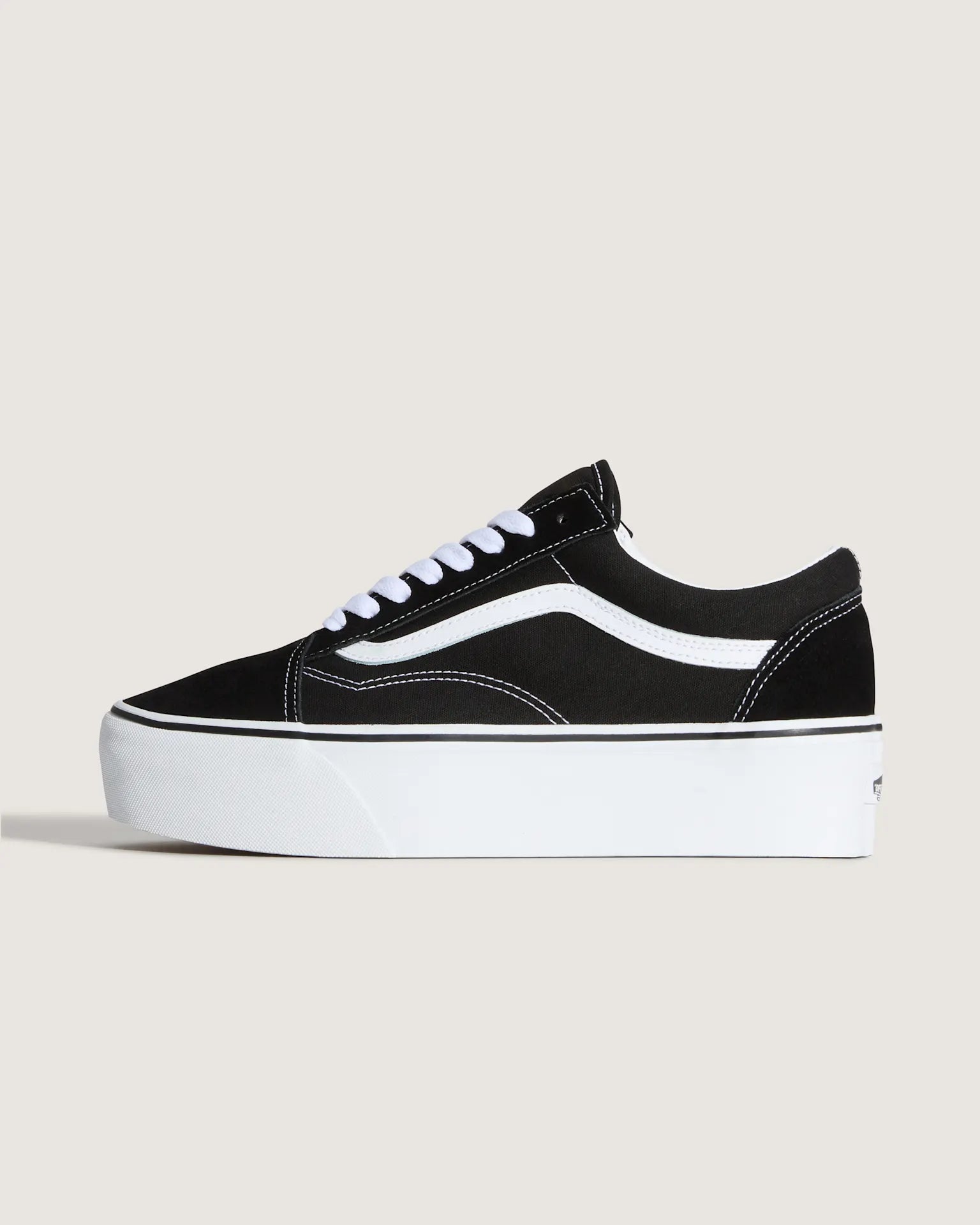 VANS Old Skool Stackform SUEDE/CANVAS BLACK/TRUE WHITE Cipő VN0A7Q5M6BT1 - 1