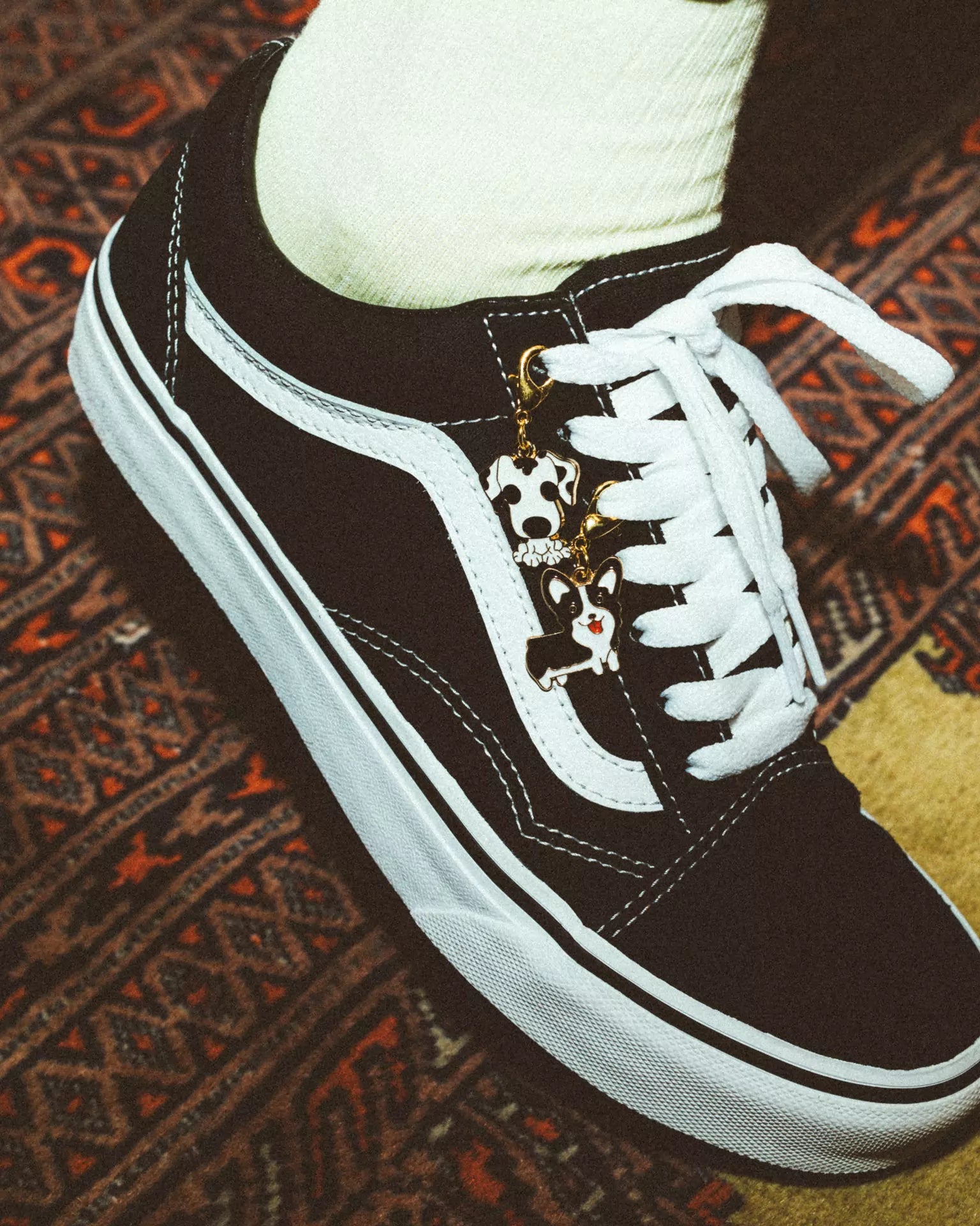 VANS UA Old Skool Pet Charm Cipő VND3HY281PTC - 1