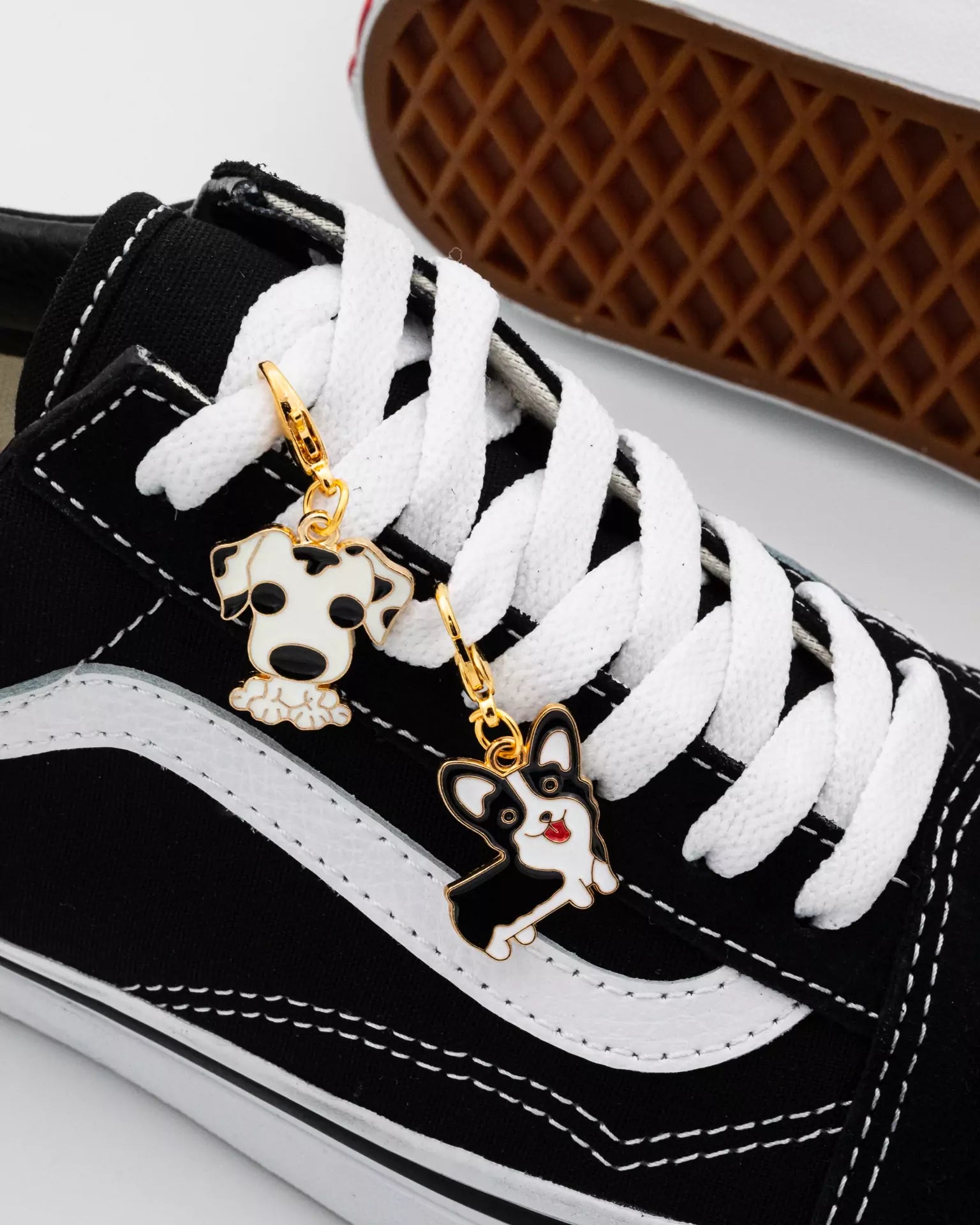 VANS UA Old Skool Pet Charm Cipő VND3HY281PTC - 9