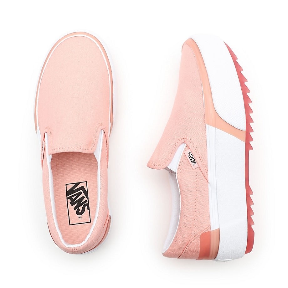 Peach best sale vans outfit